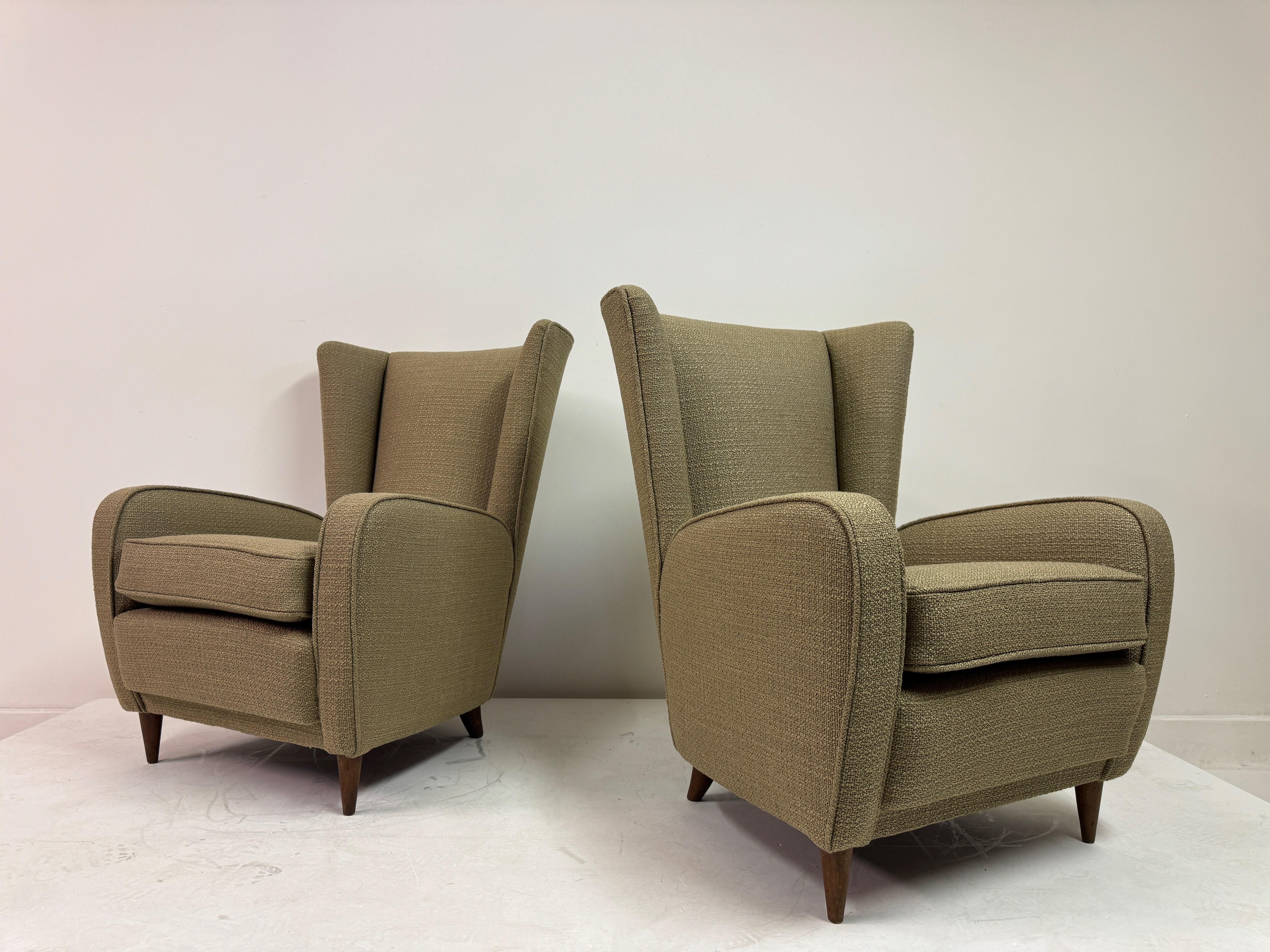 Paire de fauteuils Paolo Buffa, Italie, années 1950 en vente 8