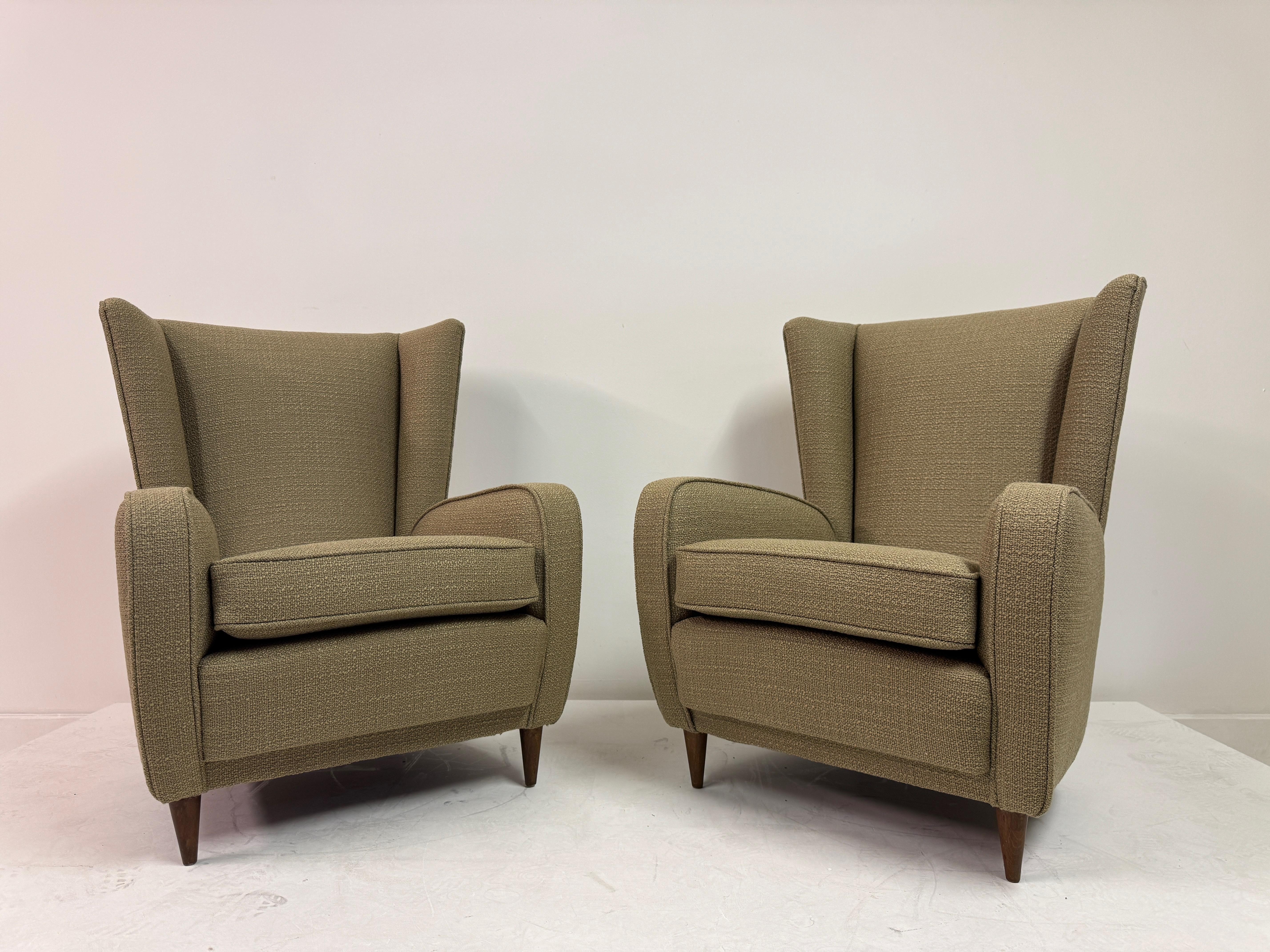 Paire de fauteuils Paolo Buffa, Italie, années 1950 Bon état - En vente à London, London
