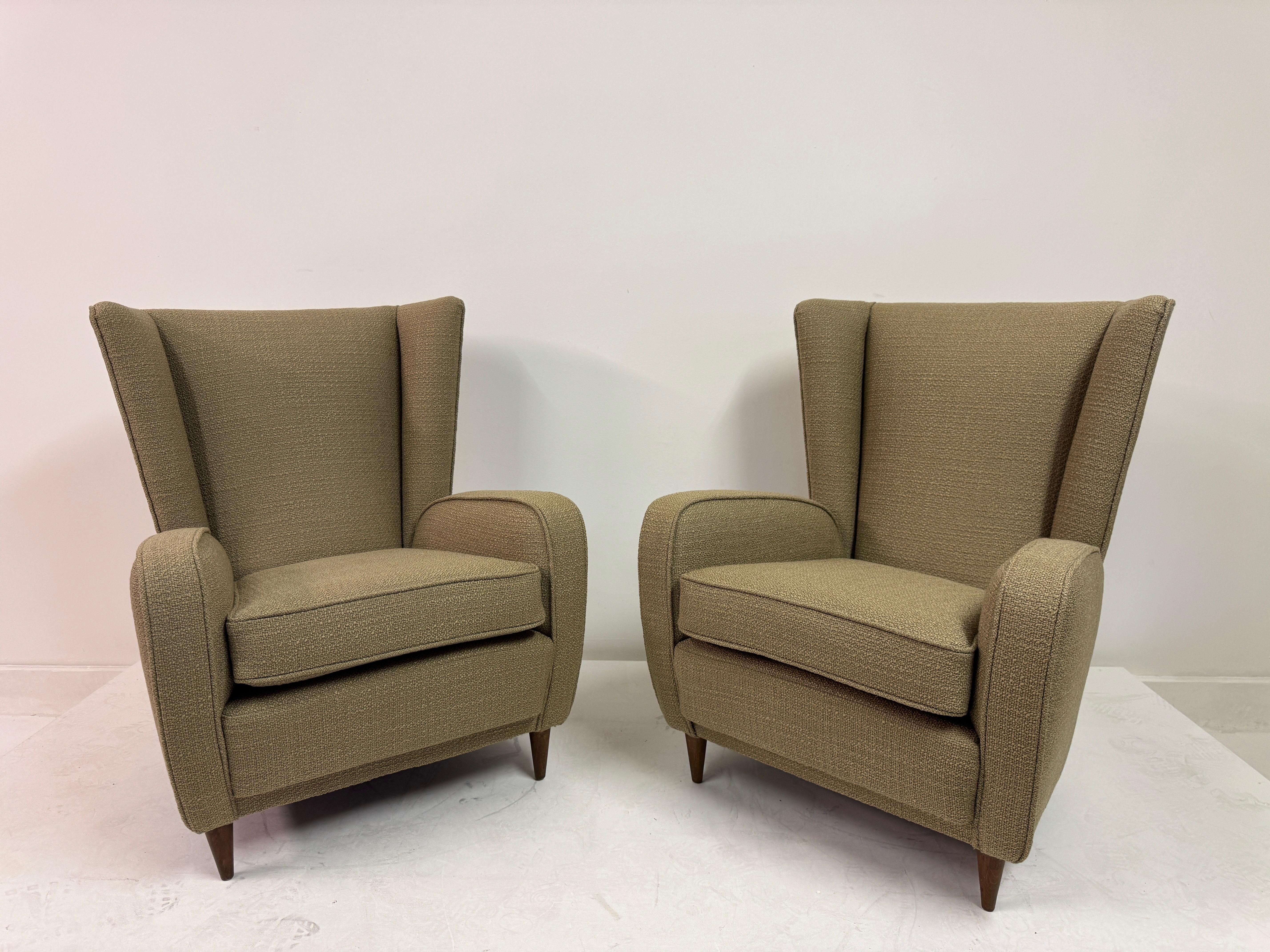 20ième siècle Paire de fauteuils Paolo Buffa, Italie, années 1950 en vente