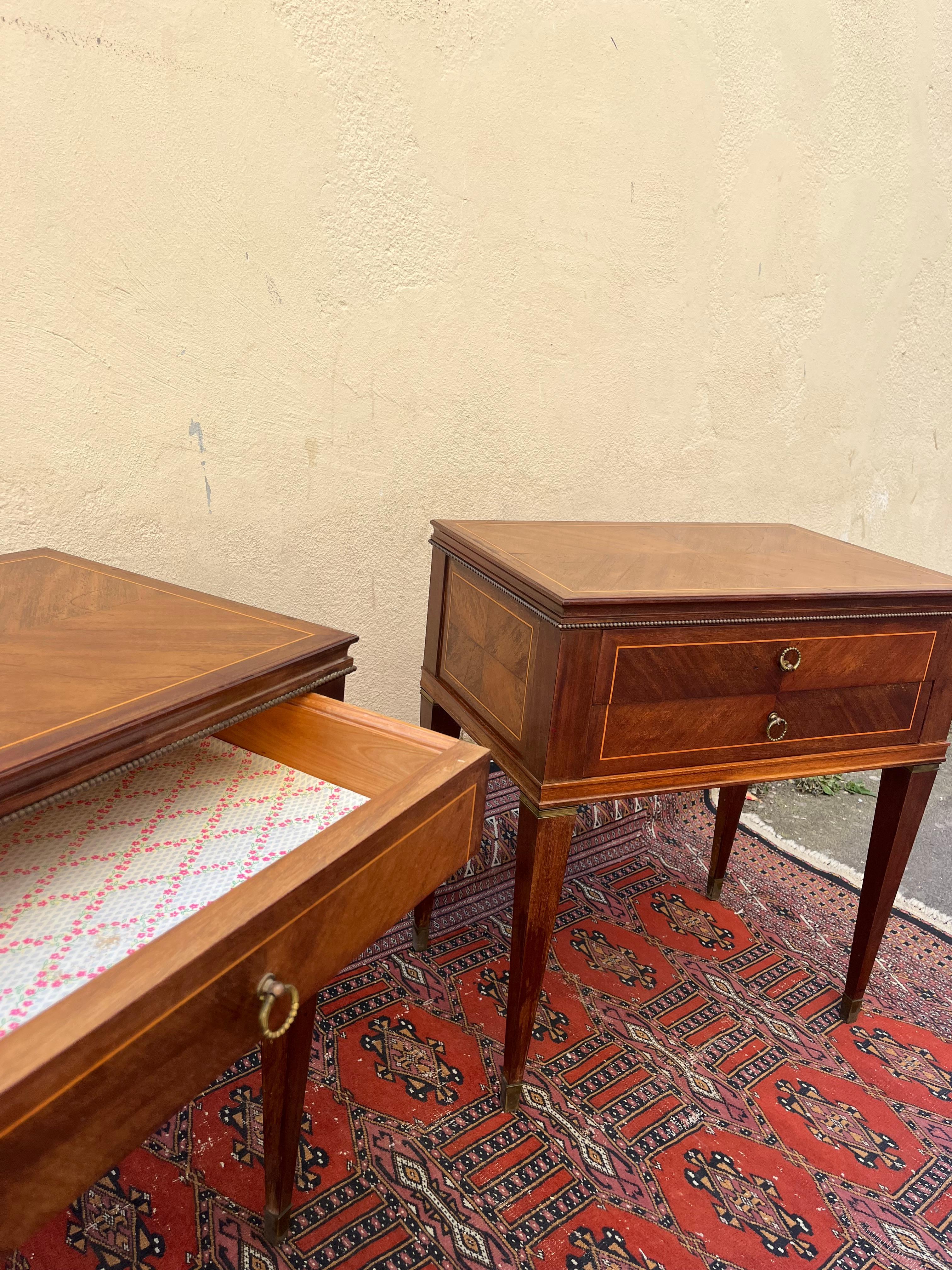 Acajou Paire de tables de chevet Paolo Buffa Original 1950s en vente