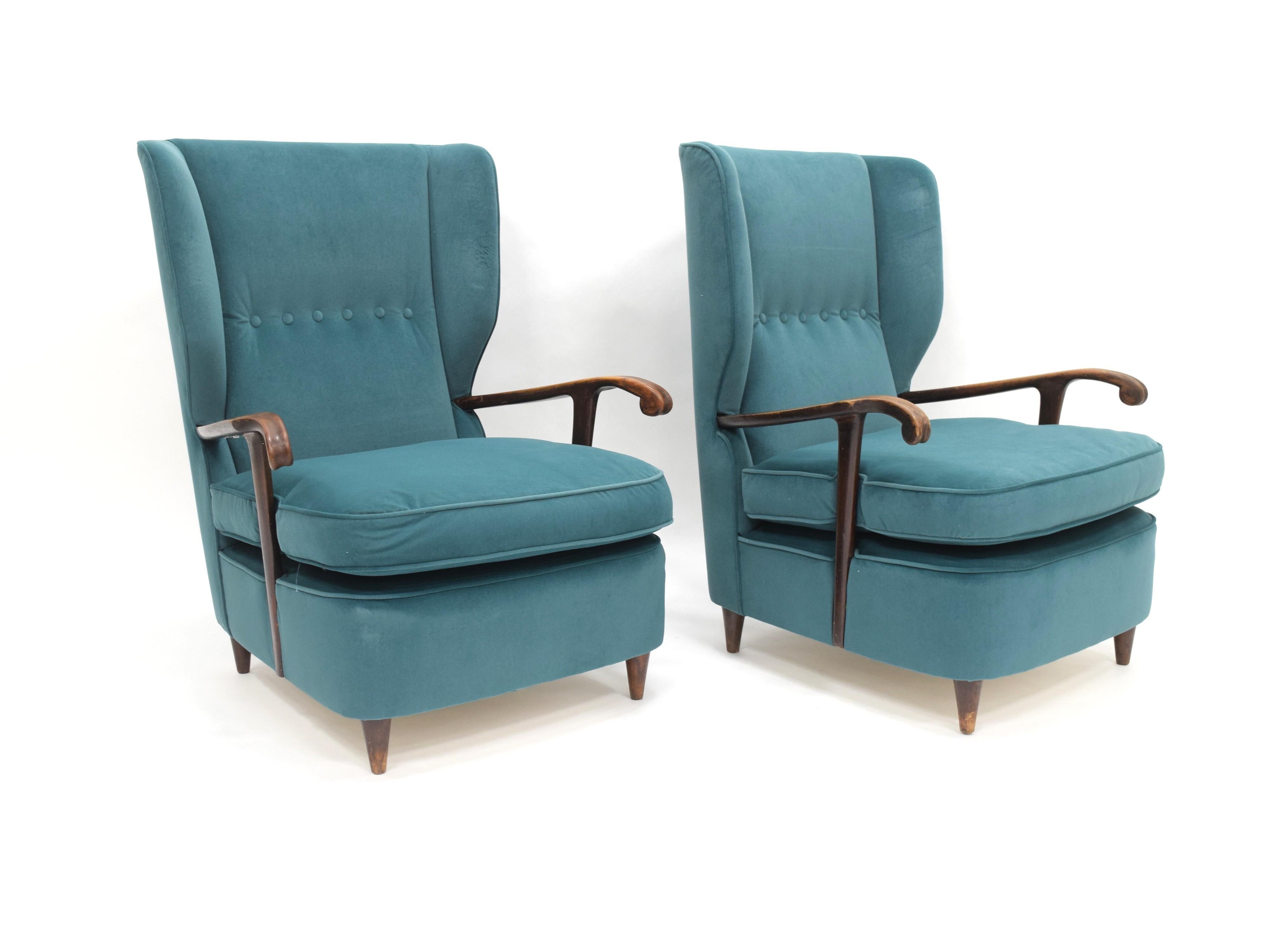 Mid-Century Modern Paire de fauteuils en velours bleu de Paolo Buffa en vente
