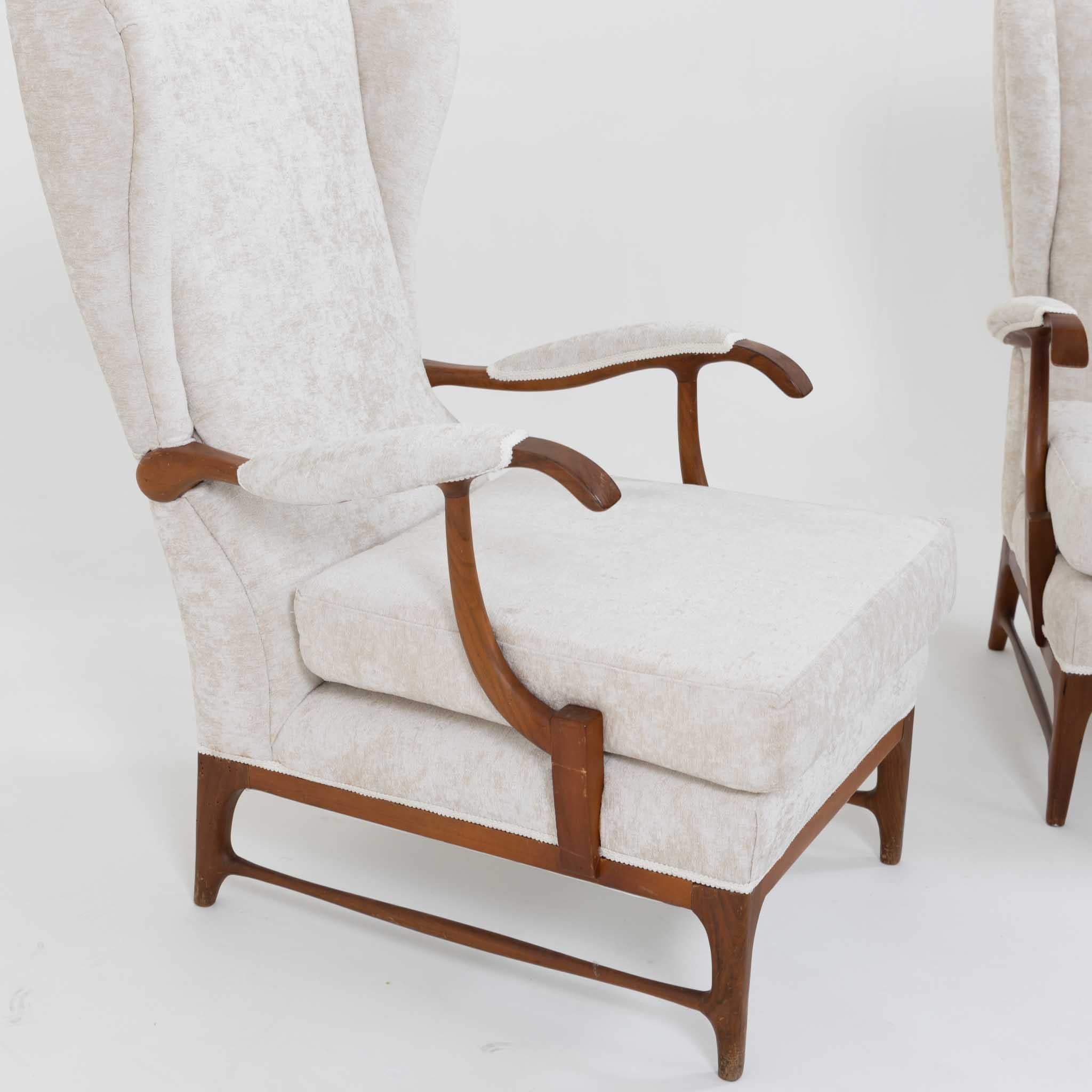  Paar modernistische Sessel von Paolo Buffa im Angebot 3