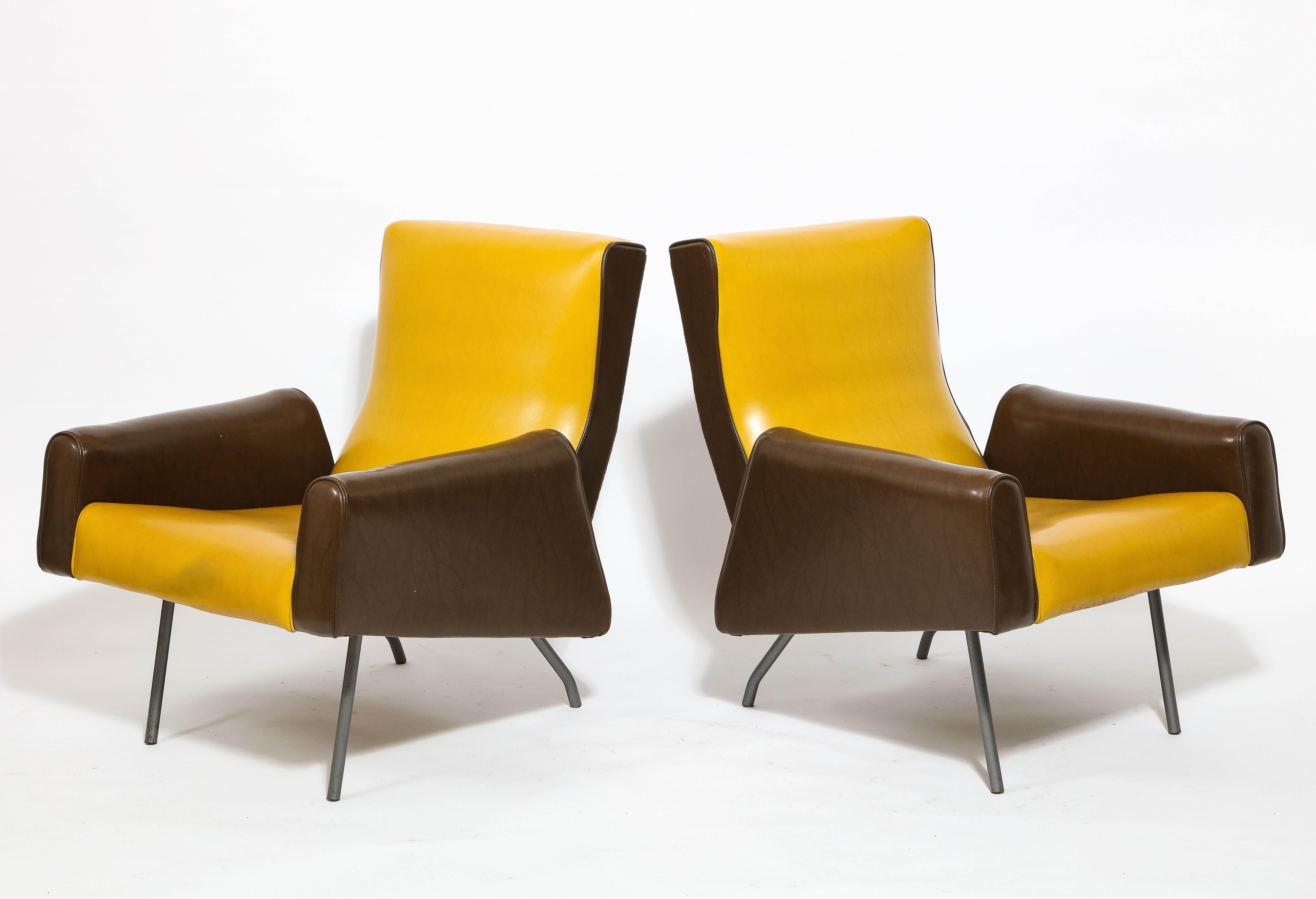 Mid-Century Modern Louis Paolozzi Pair of Two Tone Low Back Lounge Chairs, France 1960's For Sale