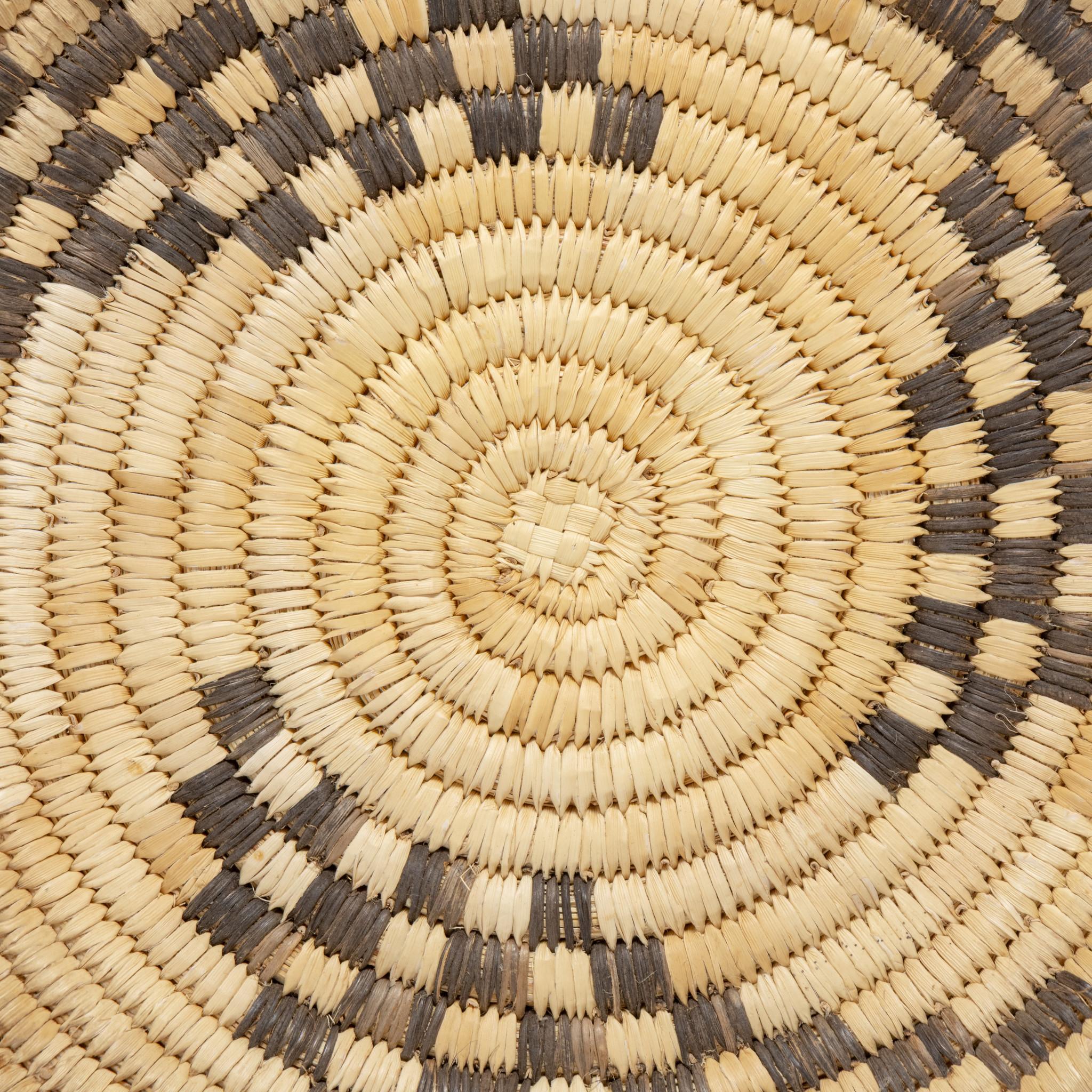 Native American Pair of Papago Platters For Sale