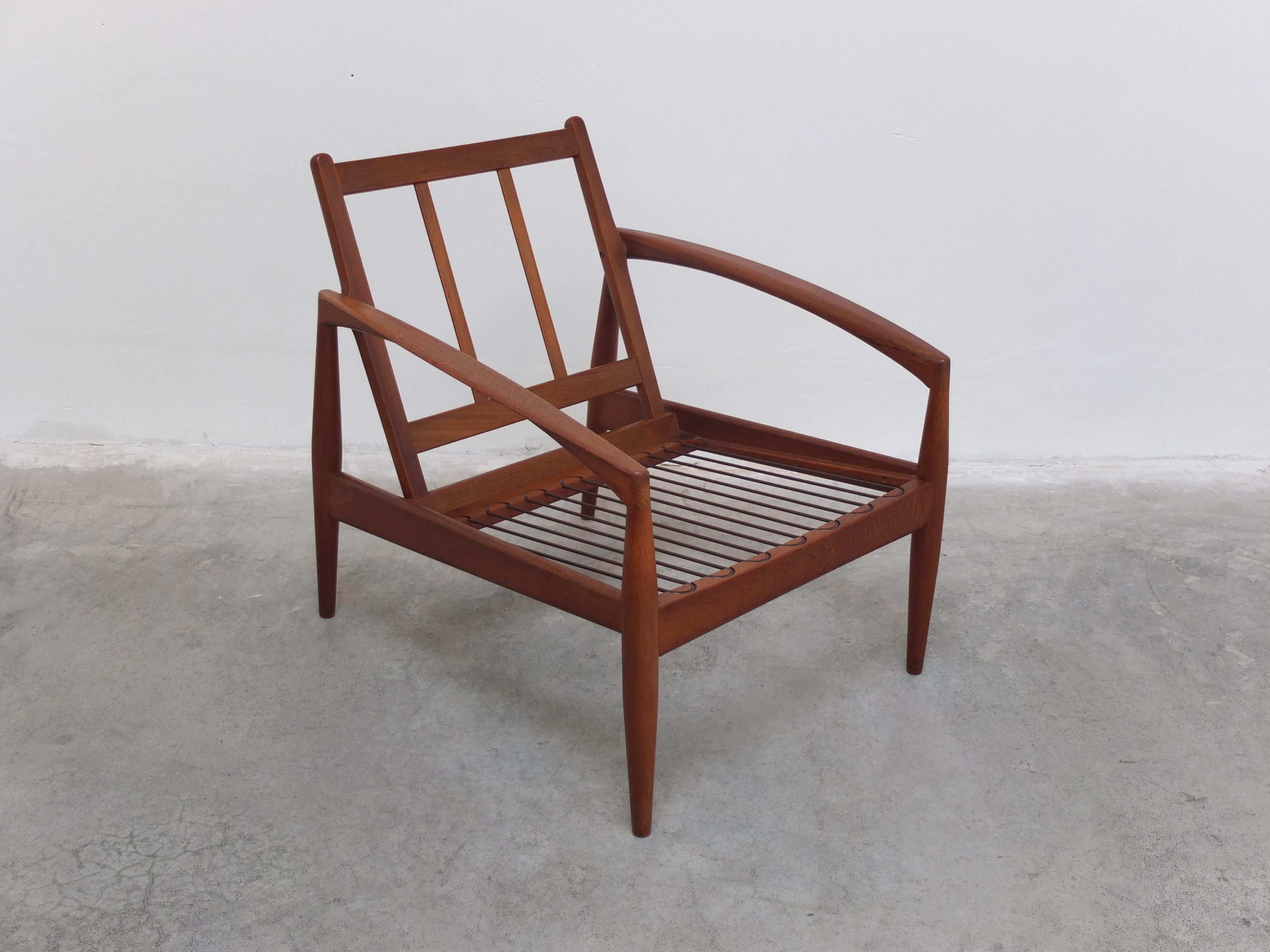 Pair of 'Paper Knife' Easy Chairs by Kai Kristiansen for Magnus Olesen, 1956 For Sale 7