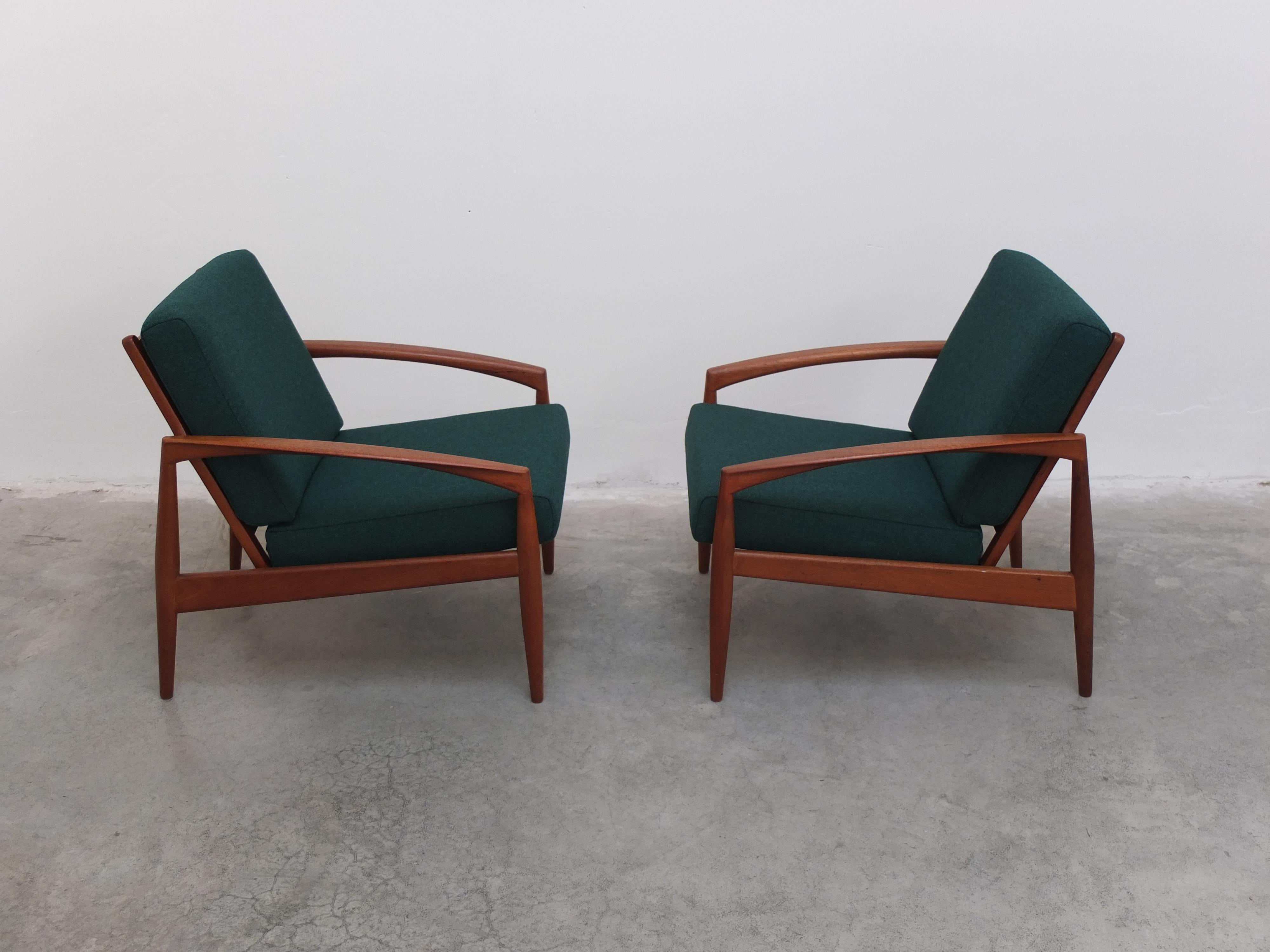 Scandinavian Modern Pair of 'Paper Knife' Easy Chairs by Kai Kristiansen for Magnus Olesen, 1956 For Sale