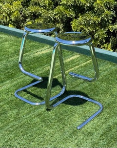 Pair of Paperclip Model 'K700' Bar Stools by Kinetics, 20th century