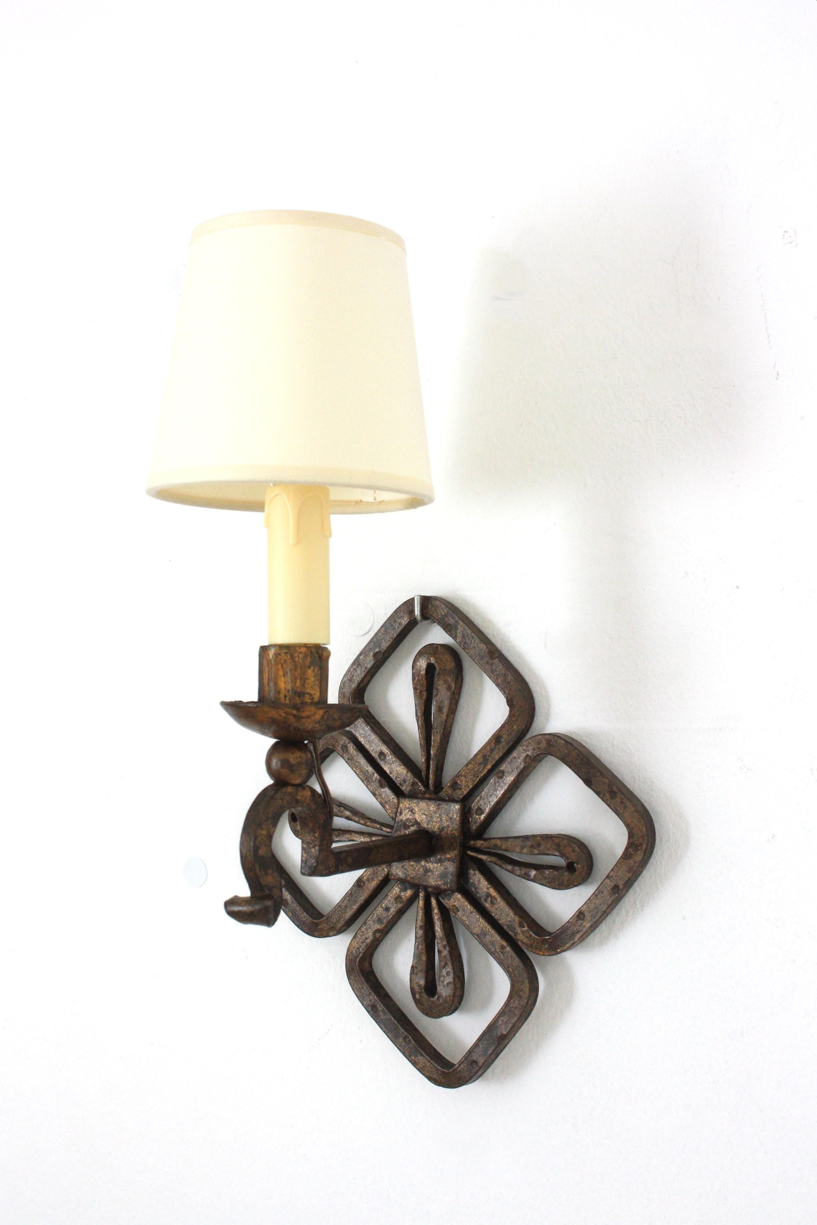 Pair of Parcel Gilt Iron Wall Sconces with Fleur de Lis Design For Sale 3