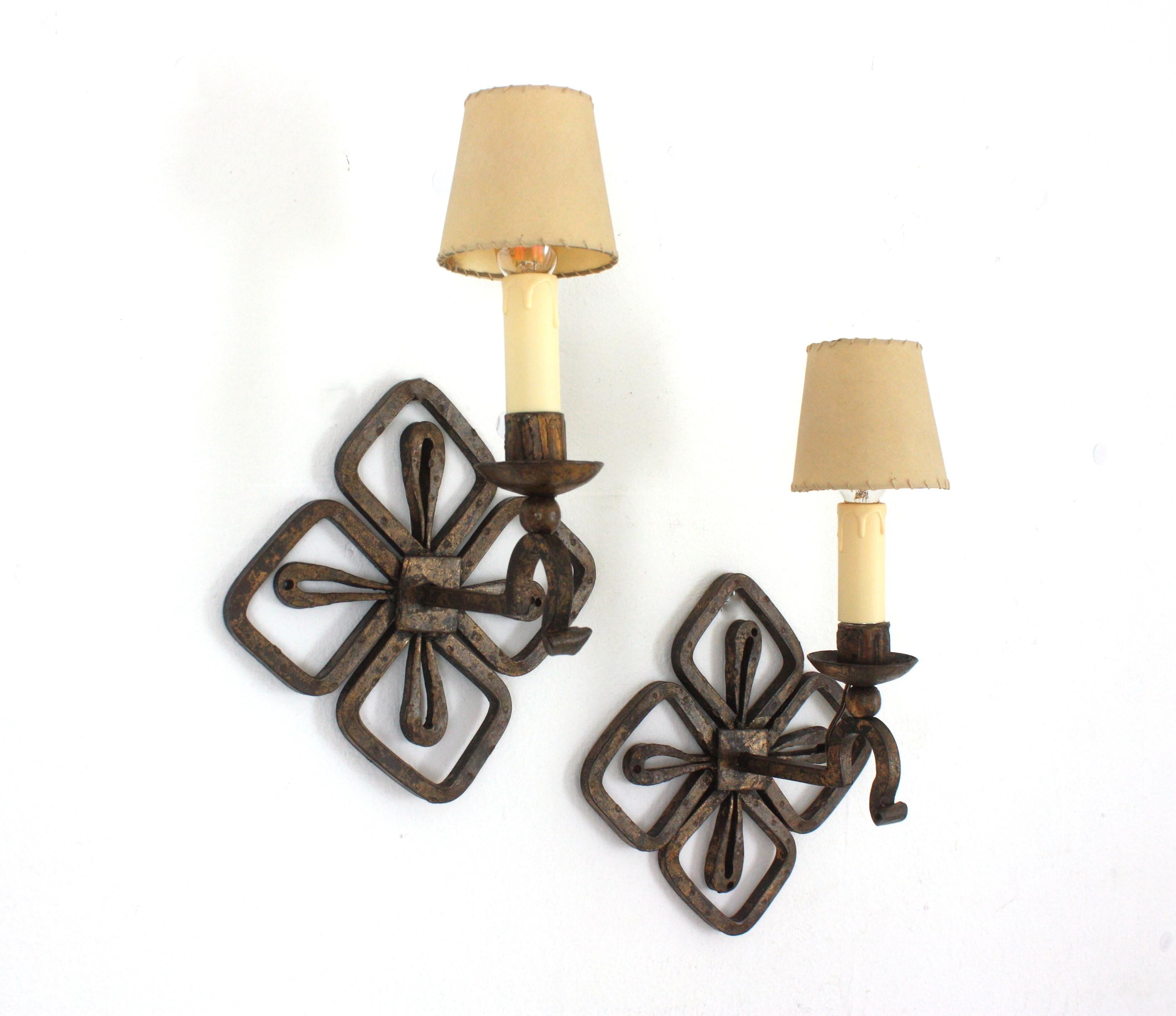Pair of Parcel Gilt Iron Wall Sconces with Fleur de Lis Design For Sale 2