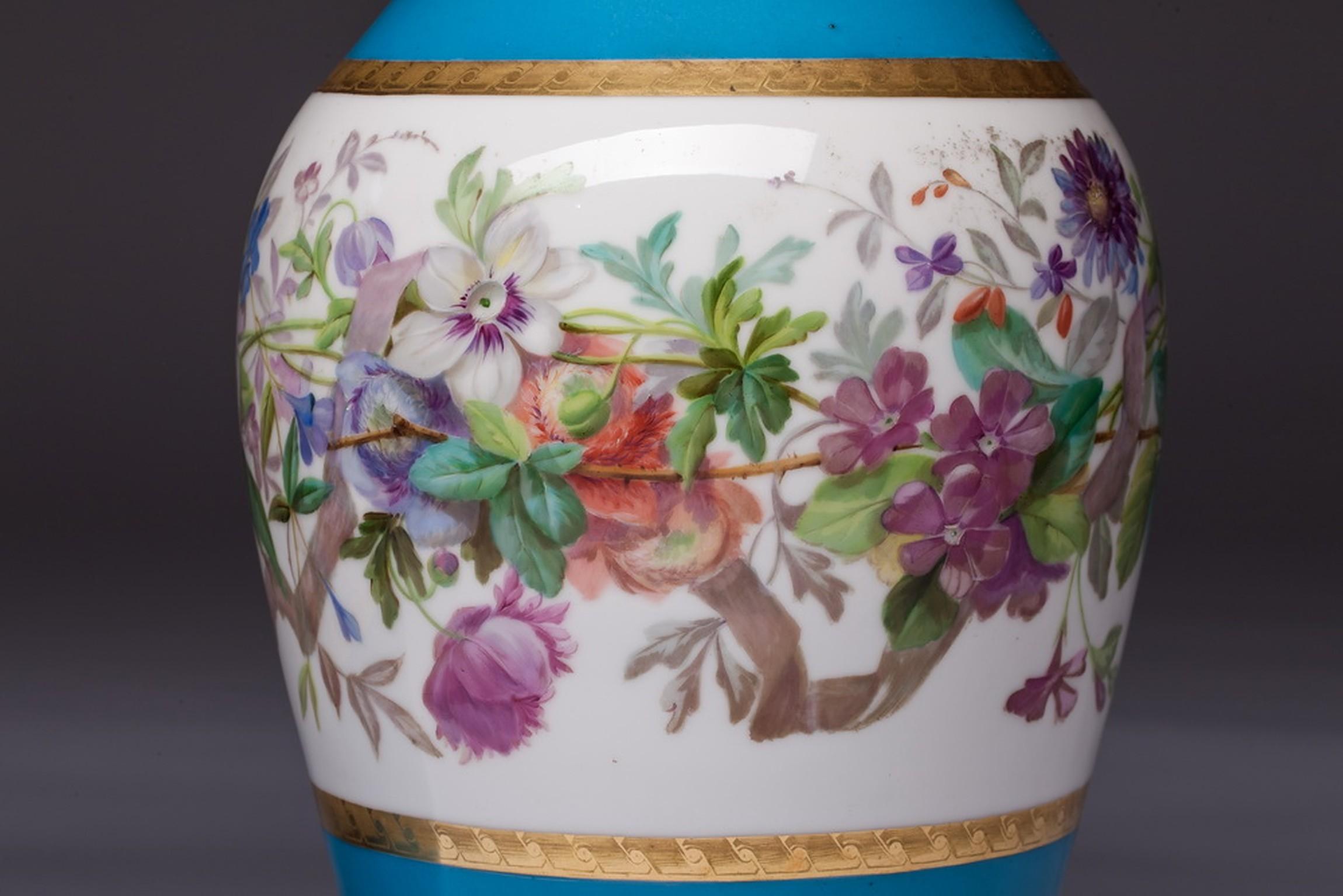 Pair of Paris Porcelain Botanical Vases, Mid-19th Century For Sale 2
