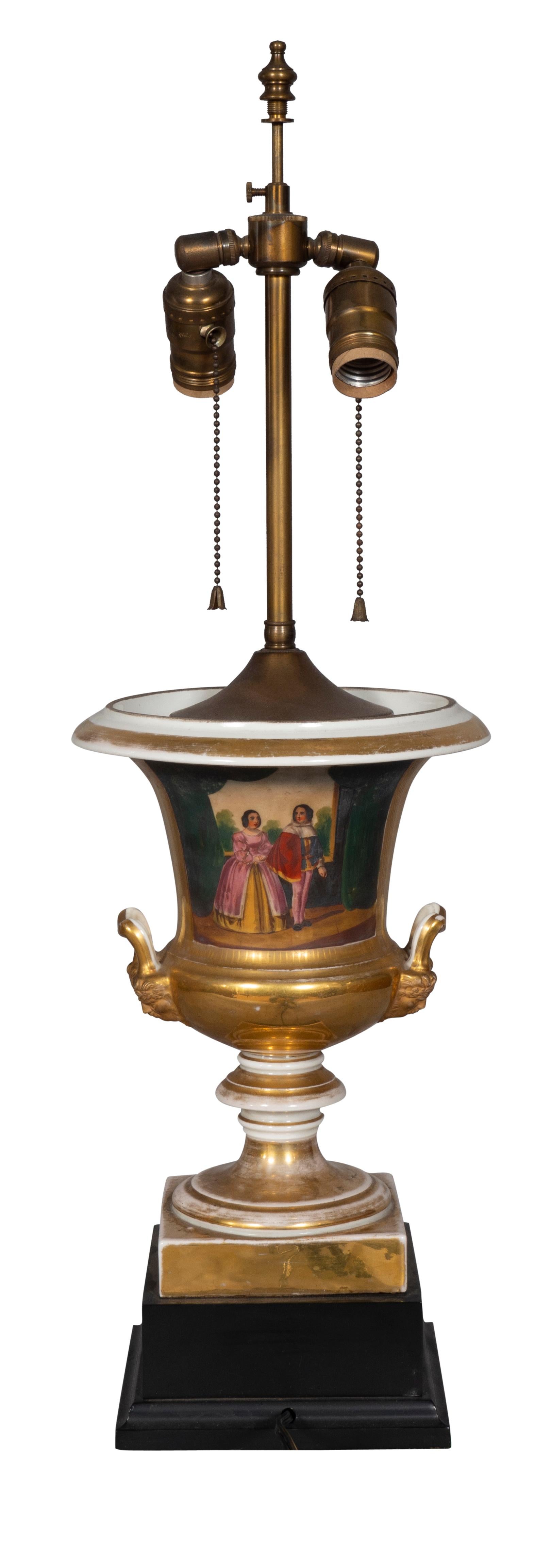 Paar Pariser Porzellan-Tischlampen in Campagna-Form mit neuen Schirmen (Mittleres 19. Jahrhundert) im Angebot