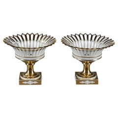 Pair of Paris porcelain standing baskets, Empire-period