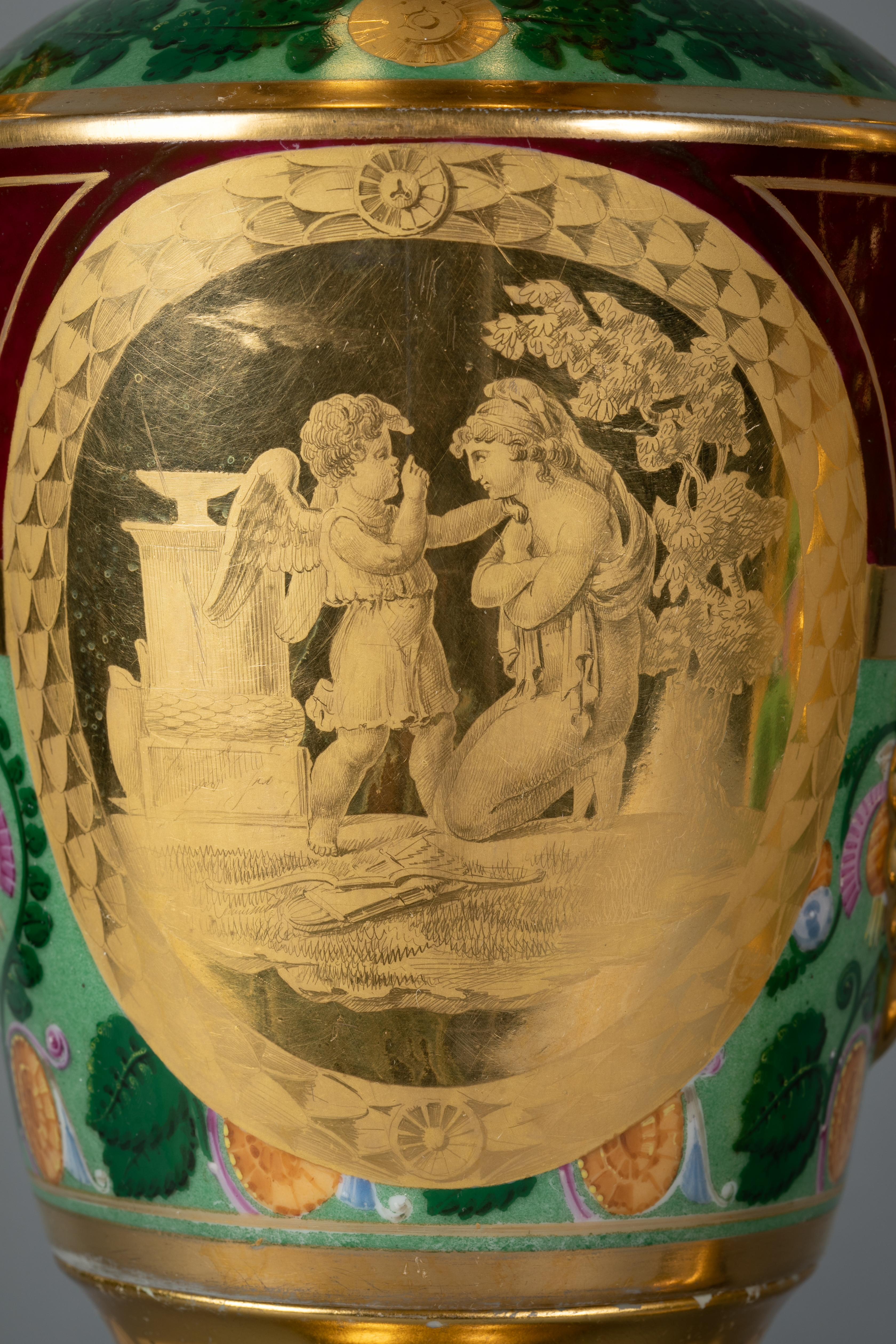 Paire de vases Empire à deux poignées en porcelaine de Paris, vers 1810 en vente 1