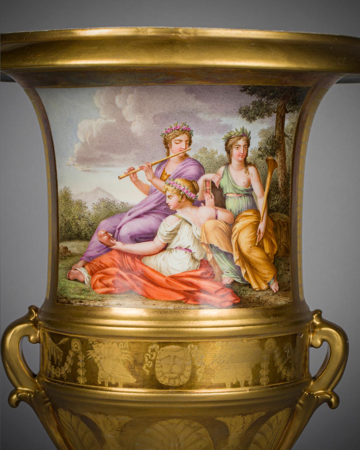 Pair of Paris Porcelain Vases, circa 1820 In Good Condition For Sale In New York, NY