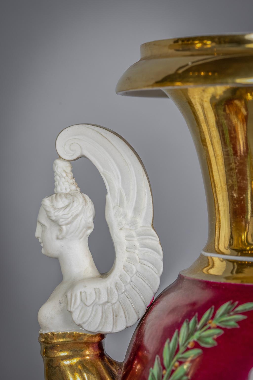 Paire de vases en porcelaine de Paris, vers 1830 en vente 1