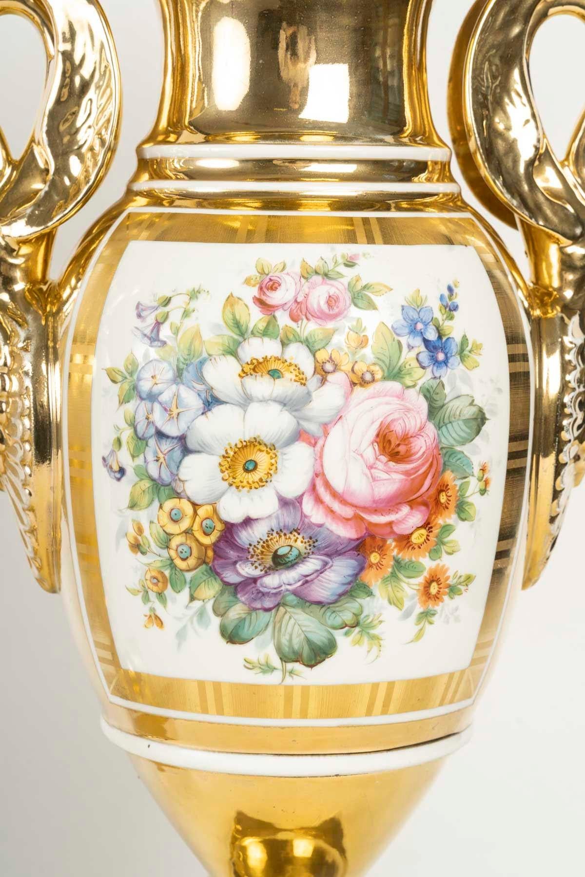 Pair of Paris Porcelain Vases, Empire Style, 19th Century, Napoleon III Period. For Sale 7