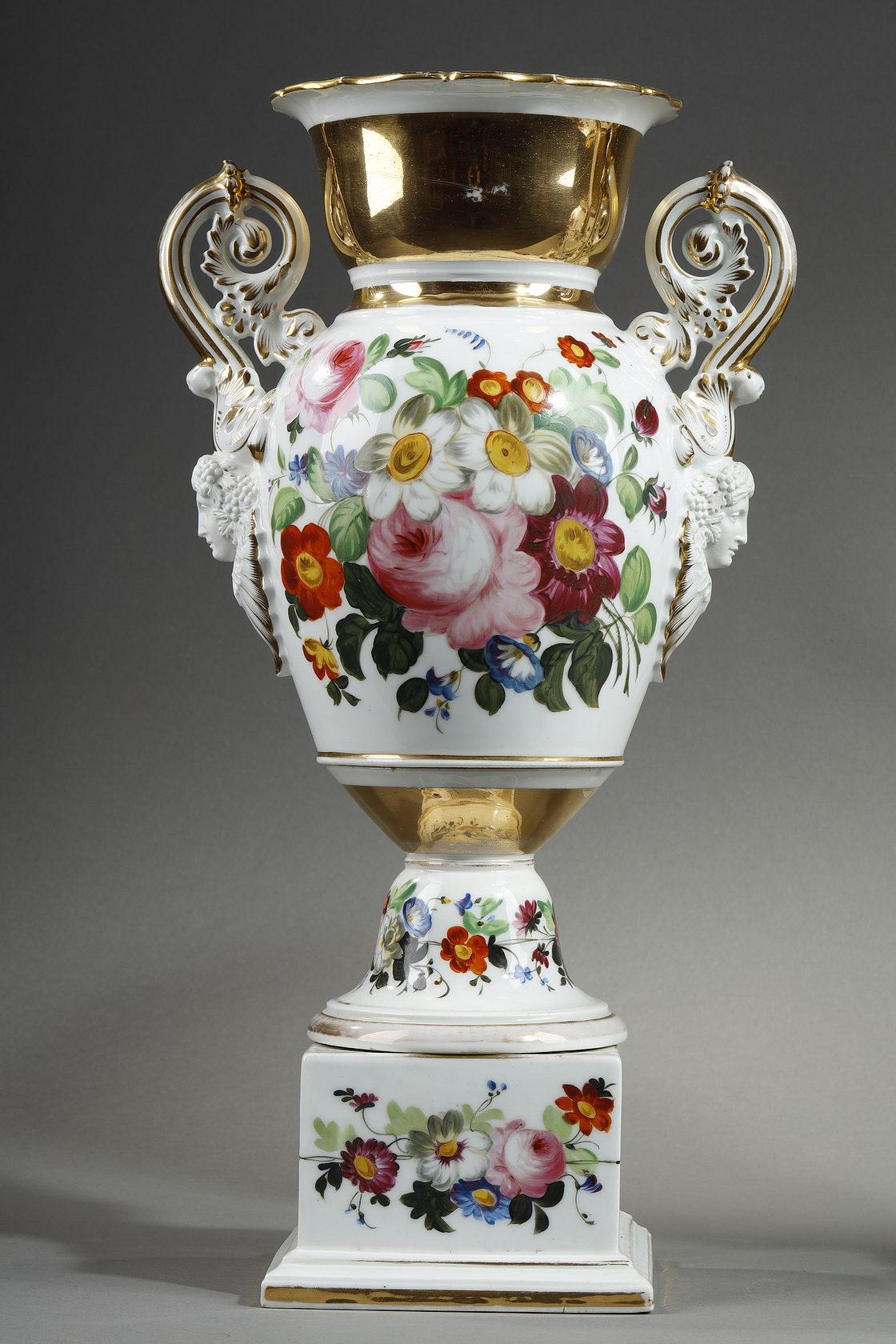 French Pair of Paris Porcelain Vases with Floral Decoration For Sale