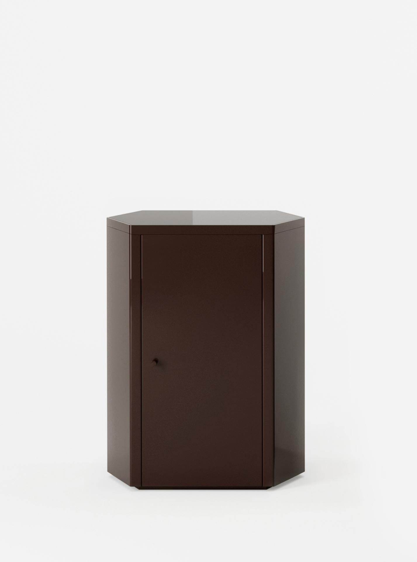 Pair of Park Night Stands in Espresso Brown Lacquer by Yaniv Chen for Lemon For Sale 1