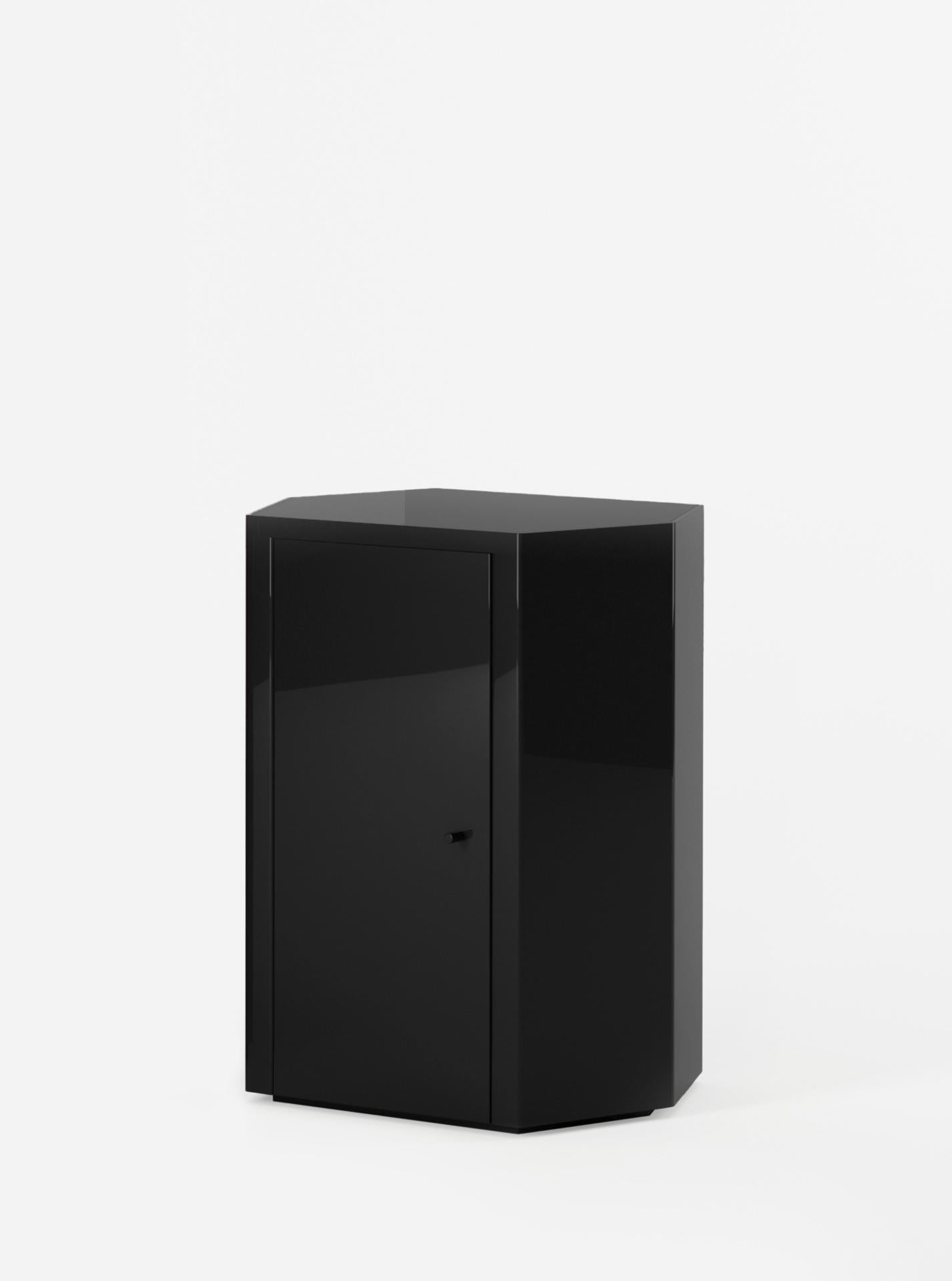 South African Pair of Park Night Stands in Pitch Black Lacquer by Yaniv Chen for Lemon For Sale