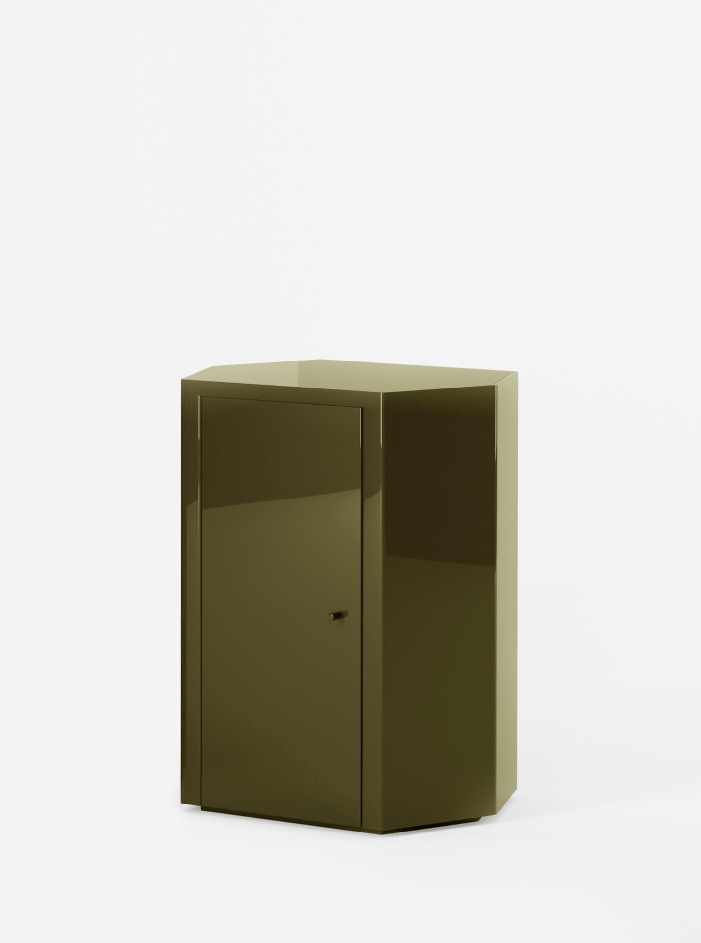 South African Pair of Park Night Stands in Uniform Olive Green Lacquer by Yaniv Chen for Lemon For Sale