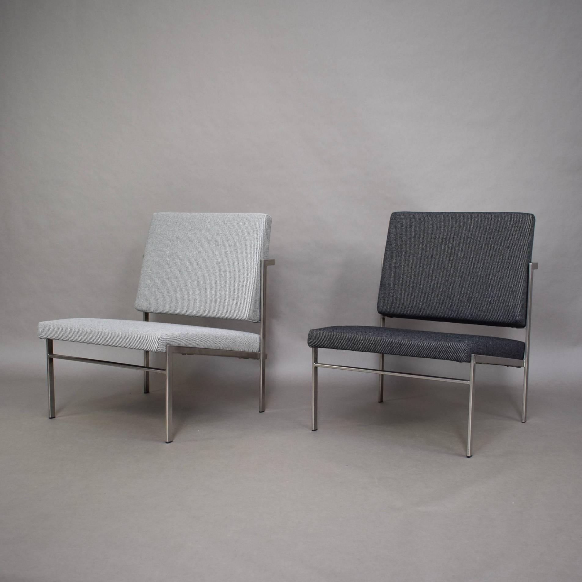 Mid-20th Century Pair of Parlez Chairs by Rob Parry