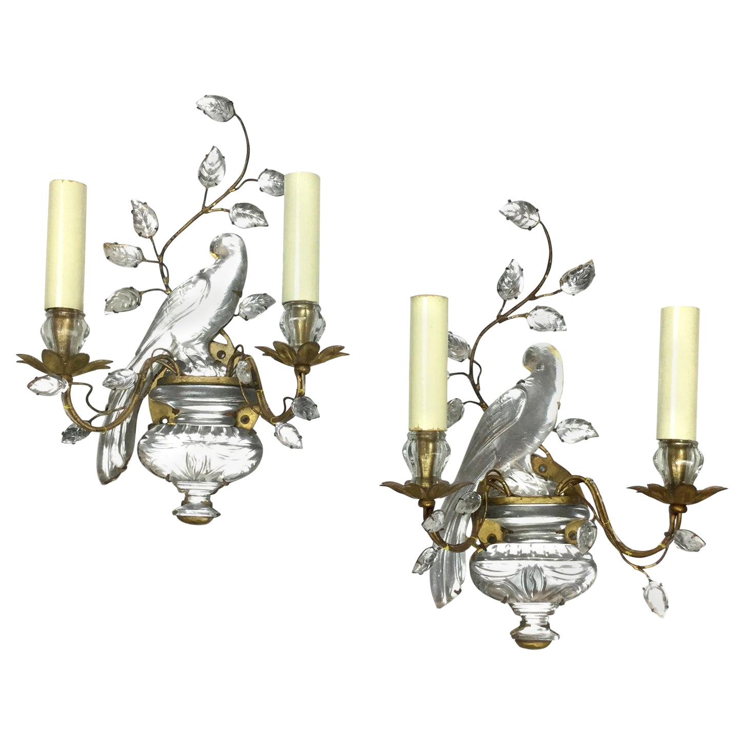 Pair of Maison Baguès sconces
Glass parrots, flowers and leaves supported by gilded branches.