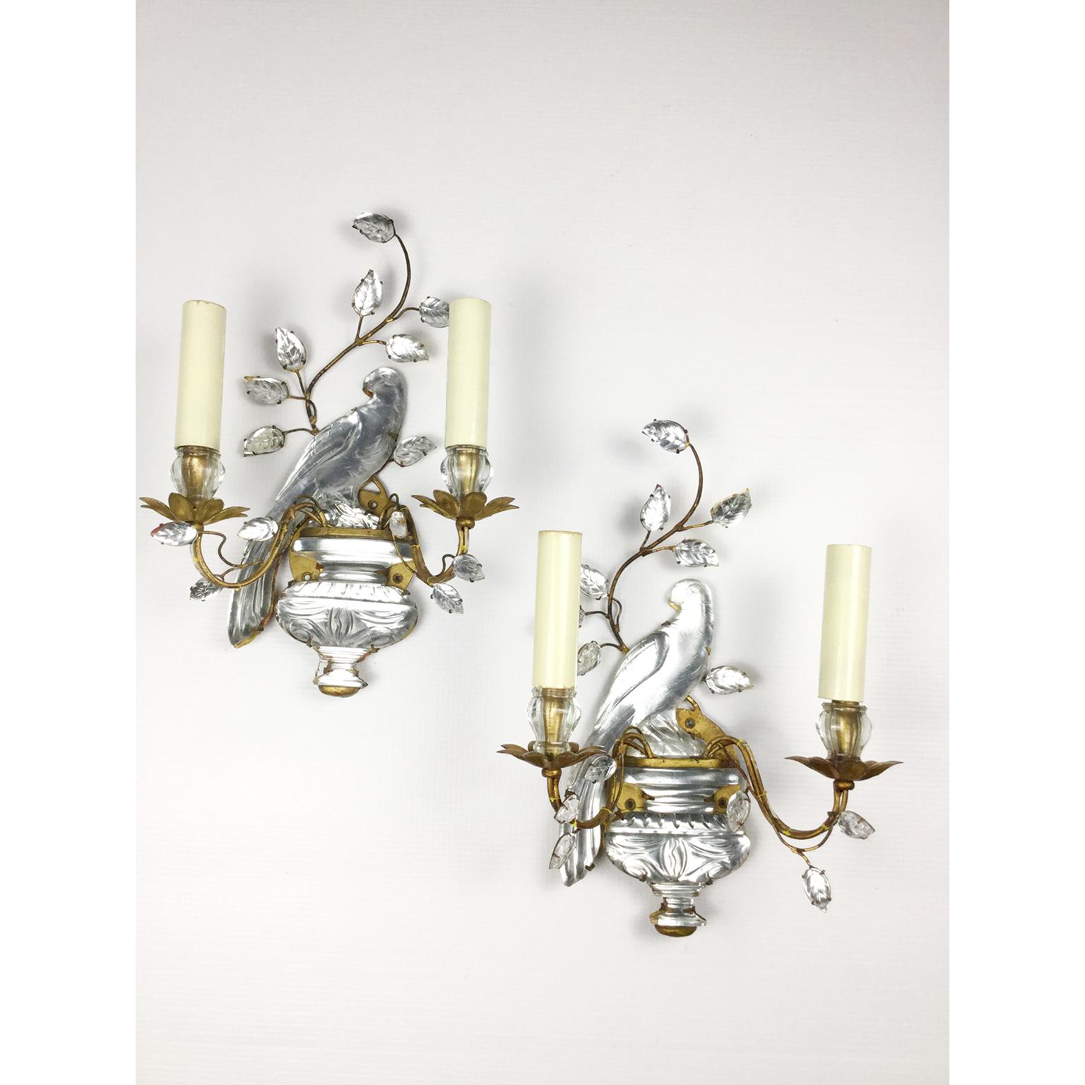 Pair of Parrots Glass and Gilded Sconces by Maison Baguès, Paris, 1950s In Good Condition In London, GB