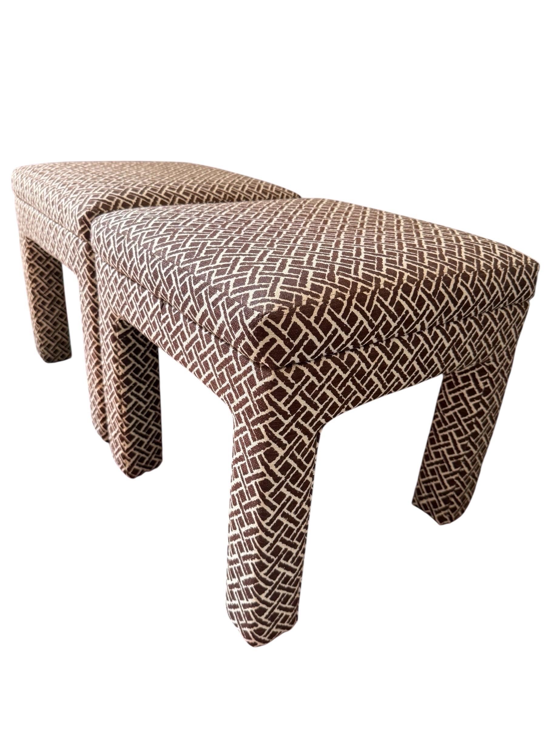 Pair of Milo Baughman style Parsons ottomans. A gorgeous midcentury modern print, these stools are ready to use and show almost no signs of previous use. The best we can see is slight sun fading, this is perfect vintage pair of ready to use