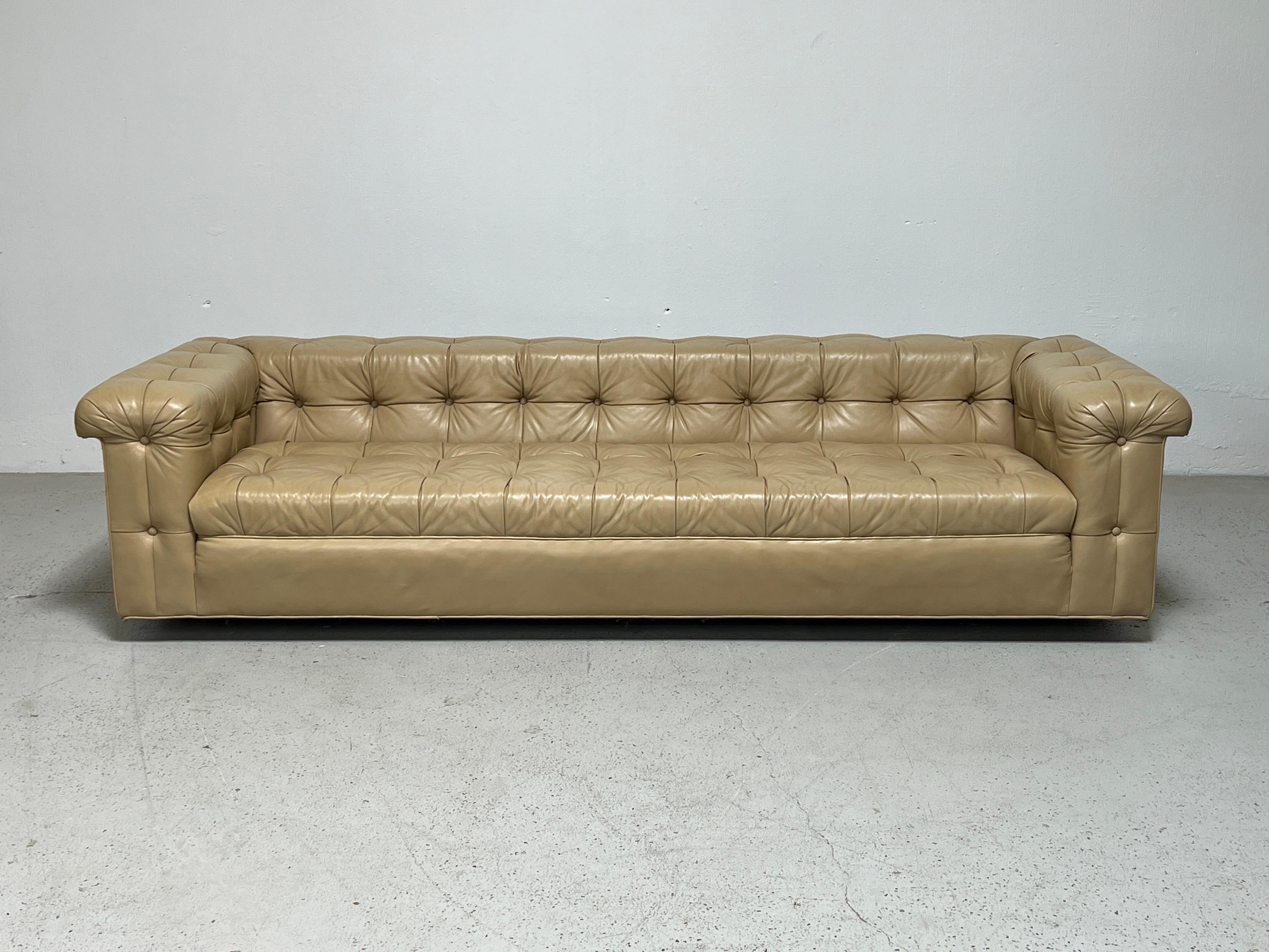 Pair of Party Sofas by Edward Wormley for Dunbar in Original Leather In Good Condition For Sale In Dallas, TX