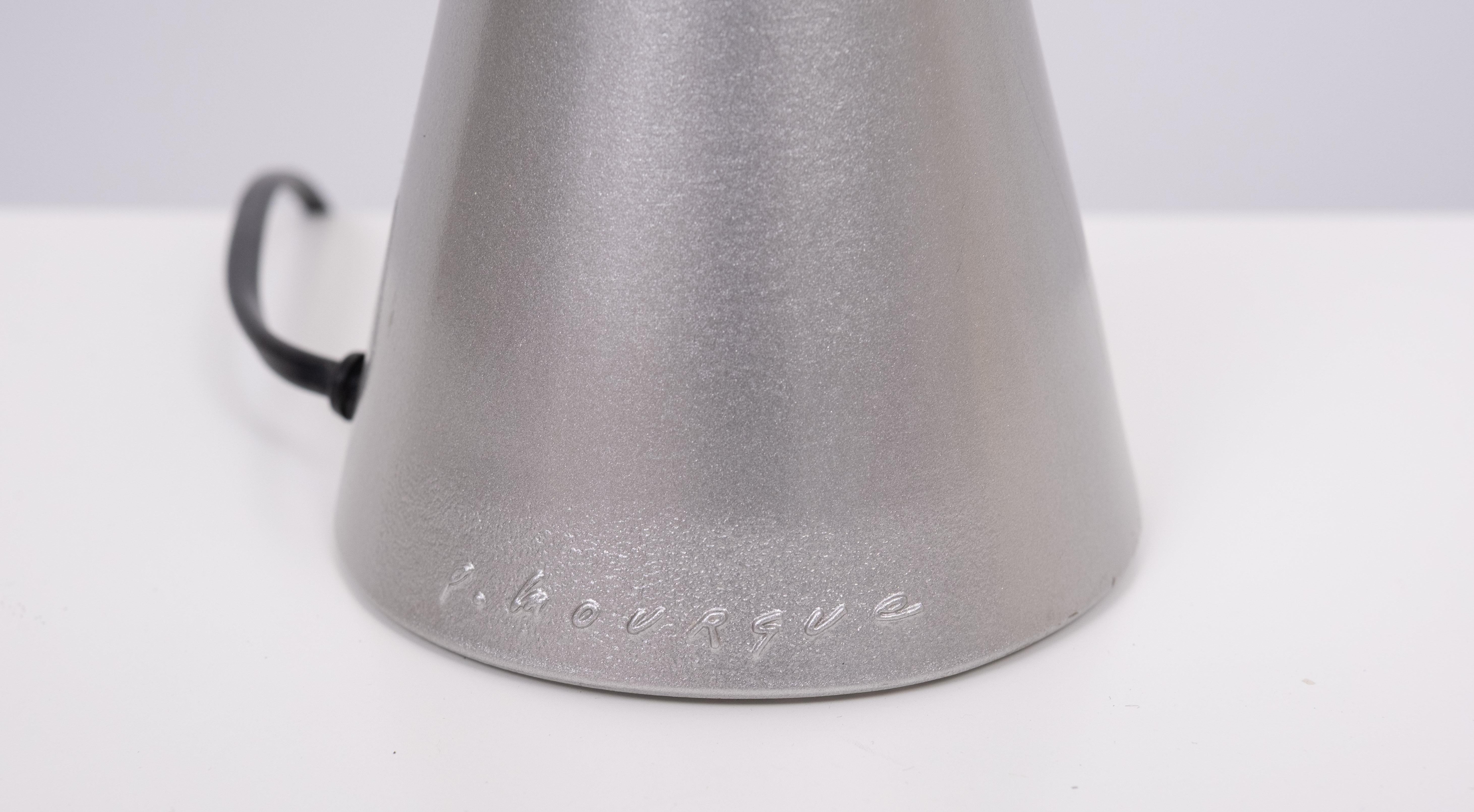 Pareja de mesas de aluminio fundido 