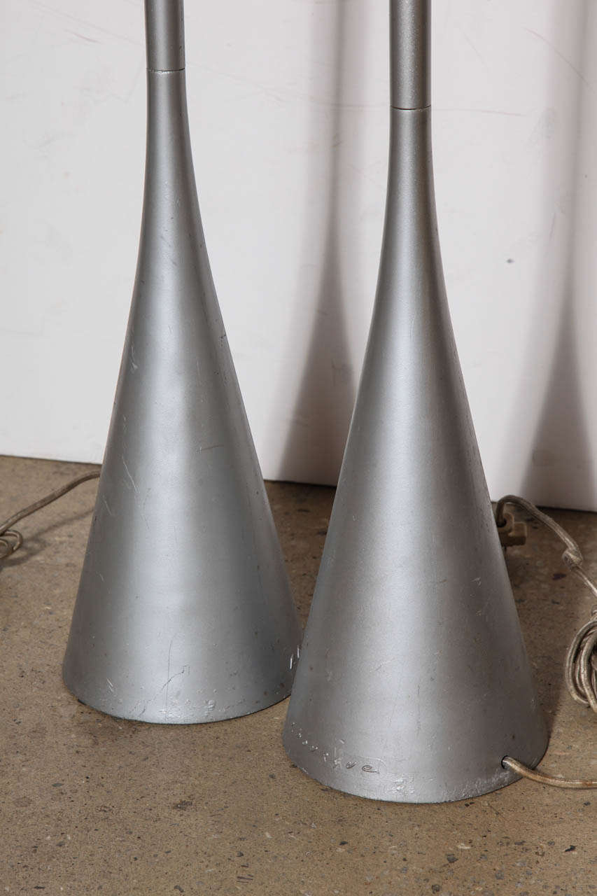 Paar Stehlampen „Cinna“ aus Aluminiumguss von Pascal Mourgue für Ligne-Roset, 1990er Jahre im Angebot 1
