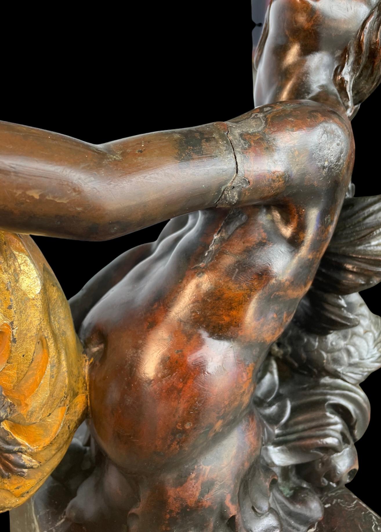 Paar patinierte und vergoldete Bronze-Meeresjungfrauen-Skulptur Fackeln/Kandelaber im Angebot 5