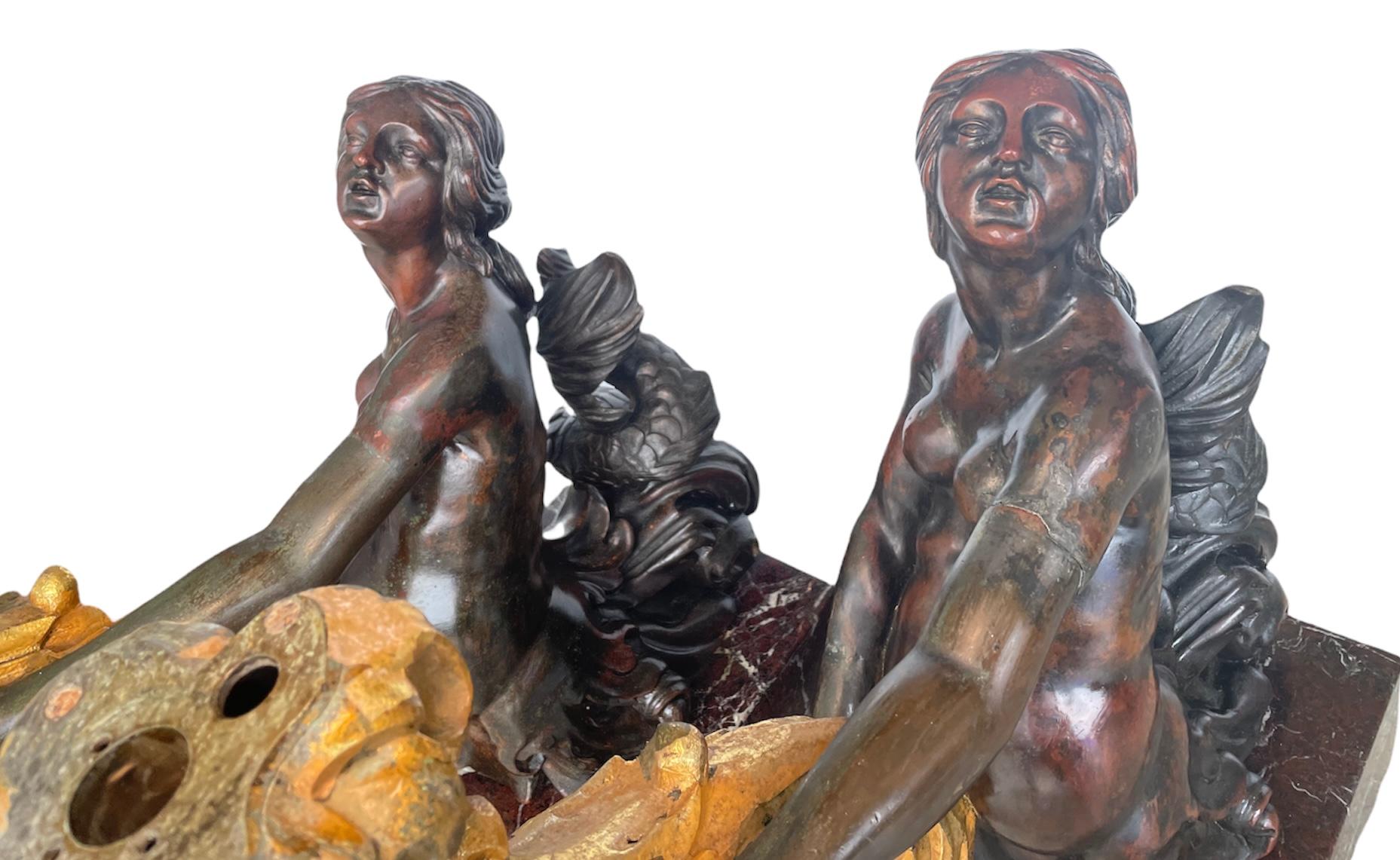 Paar patinierte und vergoldete Bronze-Meeresjungfrauen-Skulptur Fackeln/Kandelaber im Angebot 6