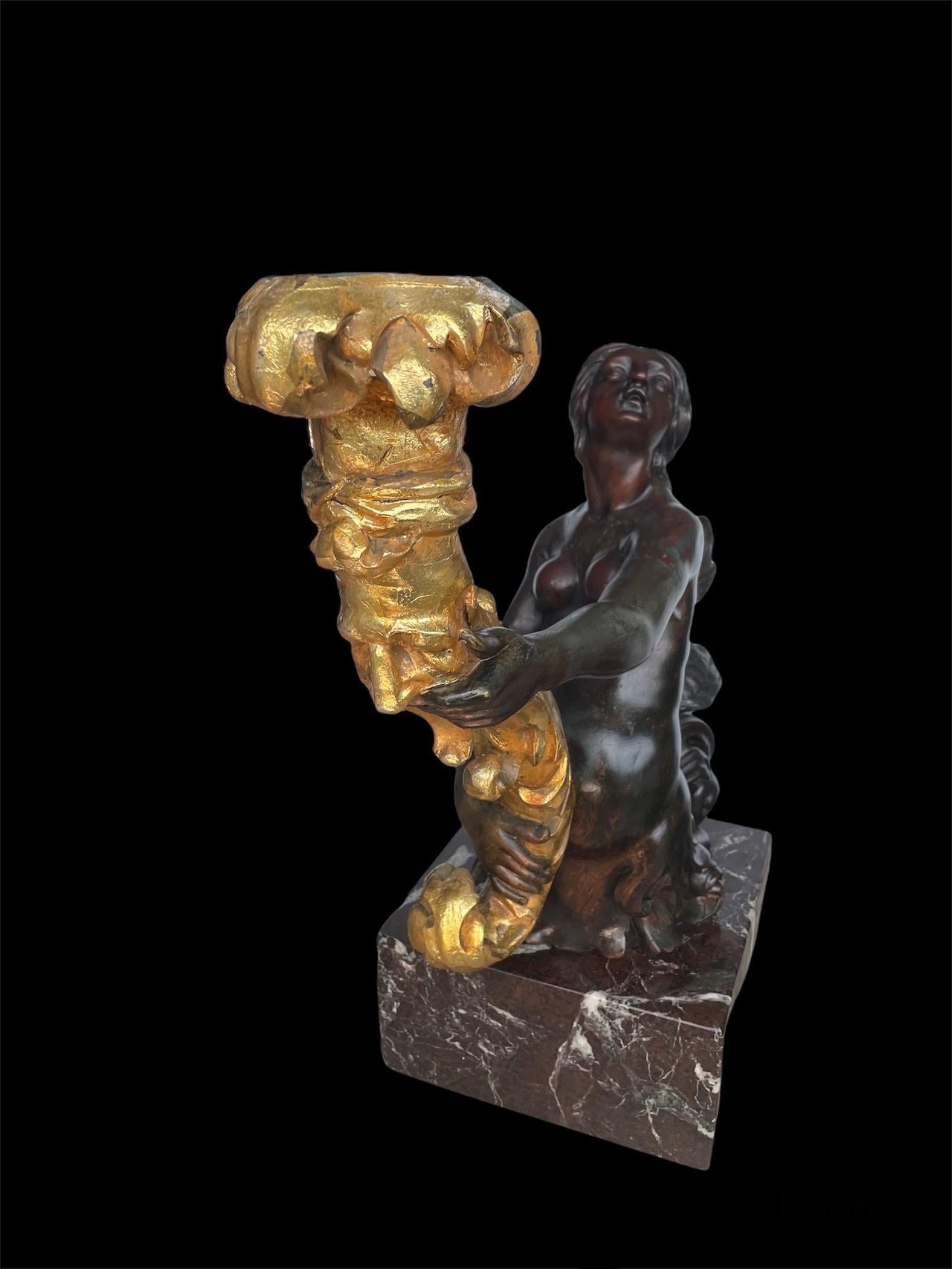 Paire de torchères/ candélabres de sculpture de sirènes en bronze patiné et doré en vente 7