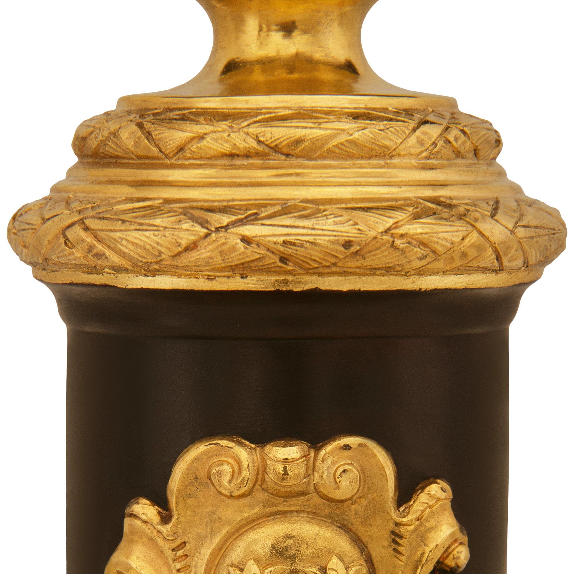 Pair of patinated Bronze and Ormolu busts of Louis XVI and Marie Antoinette For Sale 1