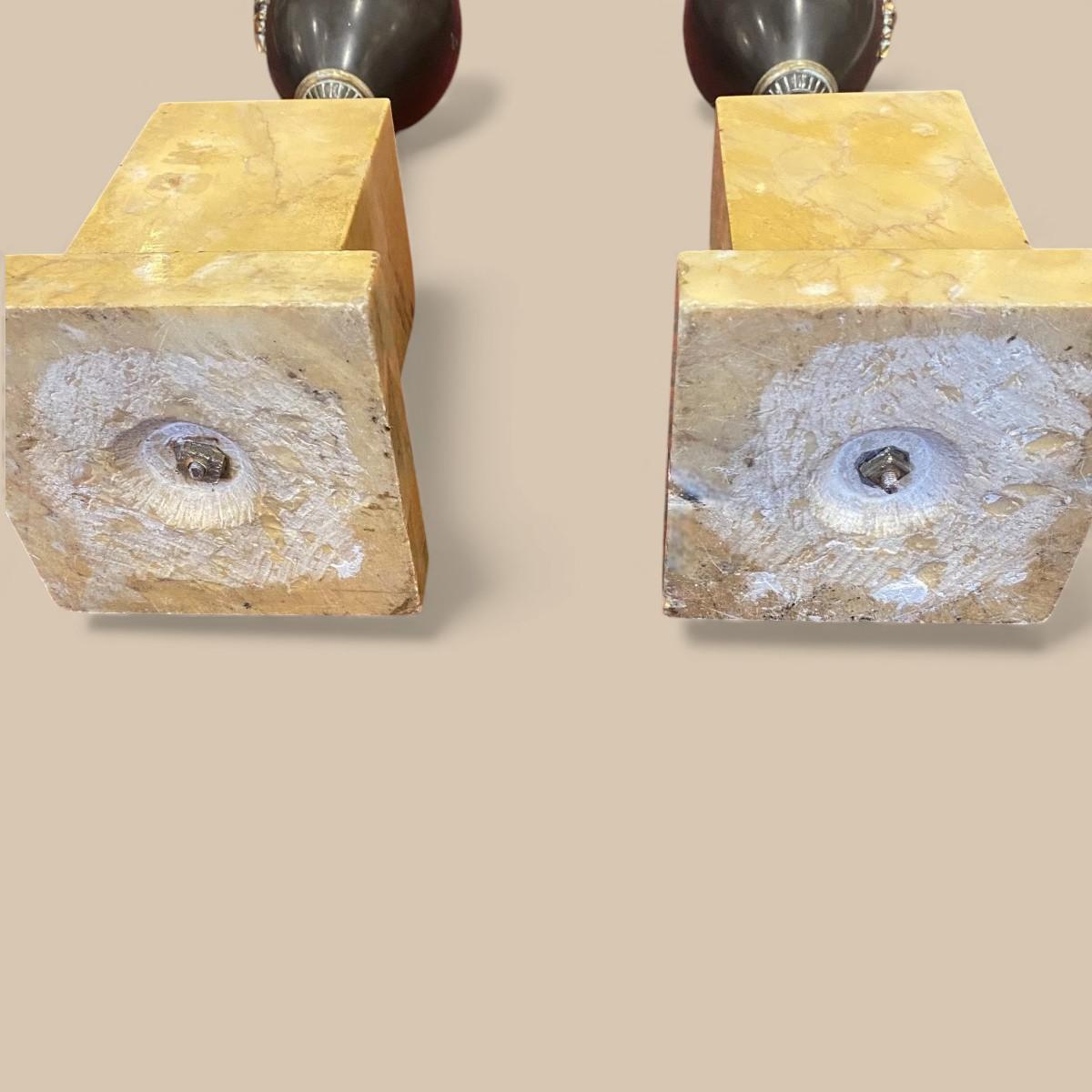 Coppia di cappe in bronzo patinato su basi in marmo di Siena - Inizio XIX secolo in vendita 5