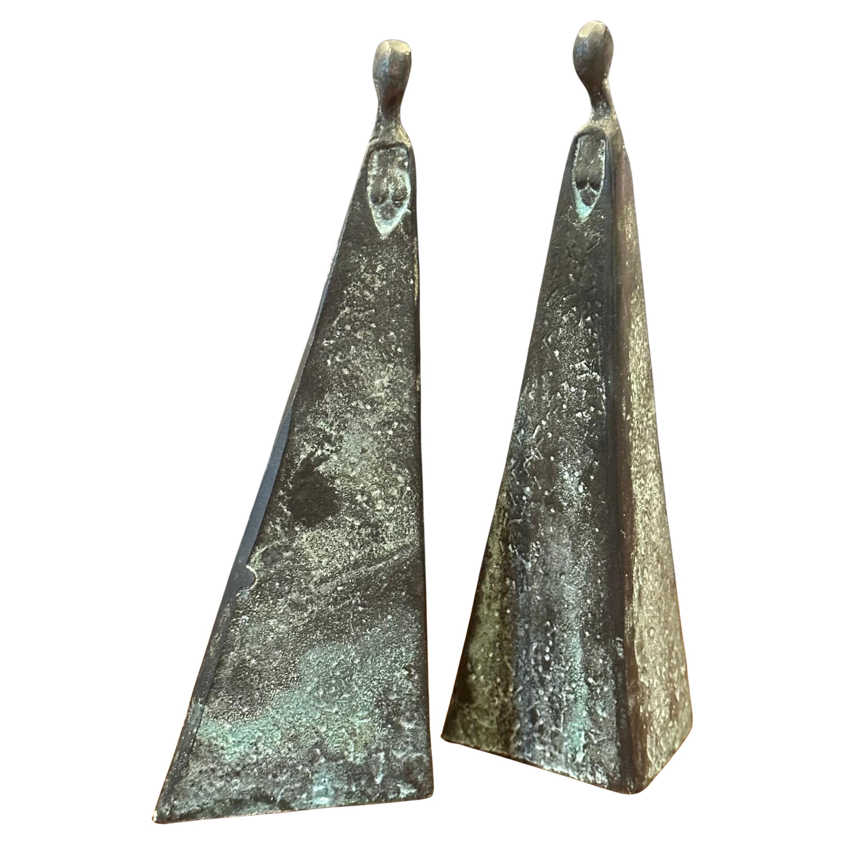Mid-Century Modern Pair of Patinated Bronze Figurative Sculptures in the Style of Sydney Kumalo For Sale