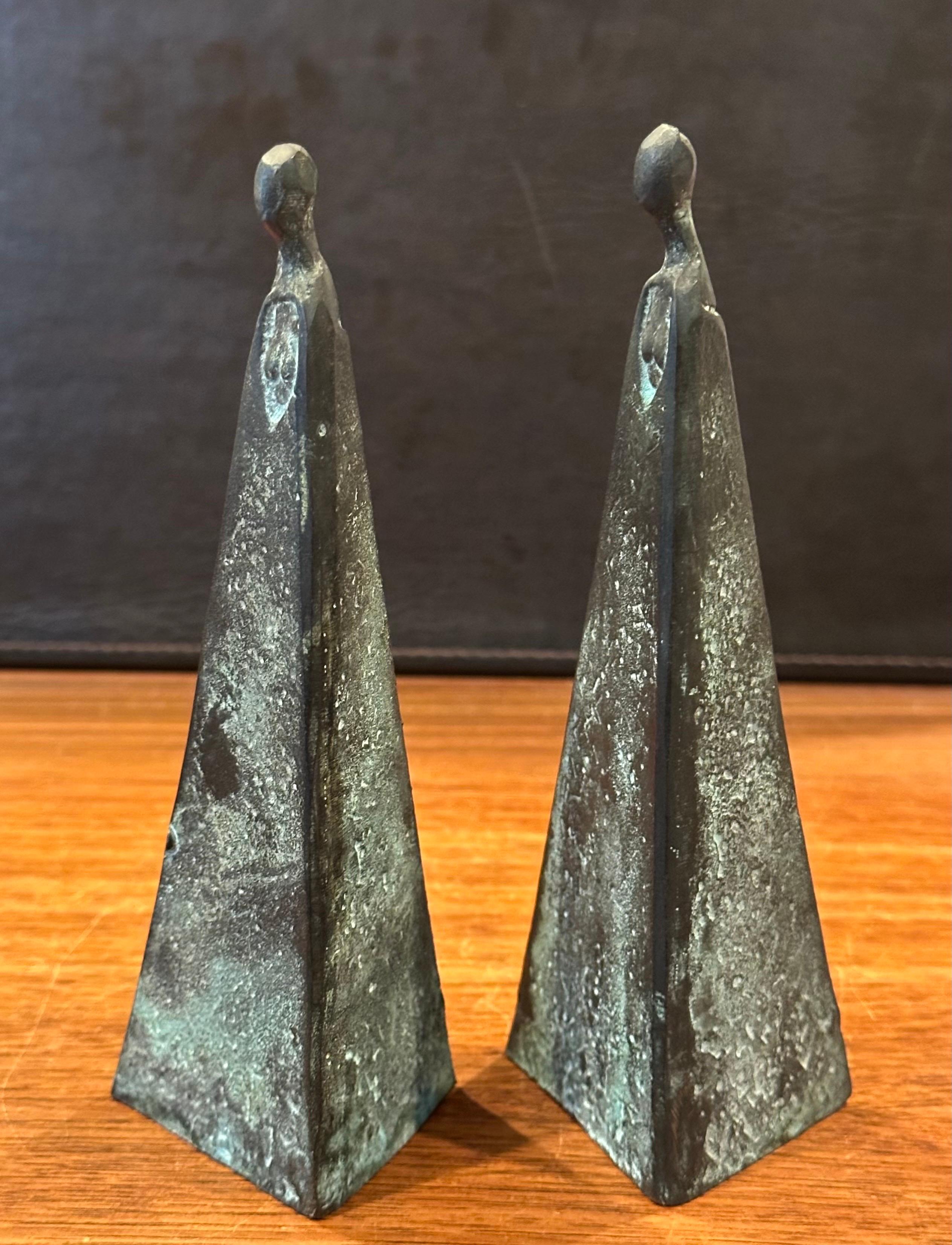 Pair of Patinated Bronze Figurative Sculptures in the Style of Sydney Kumalo For Sale 2