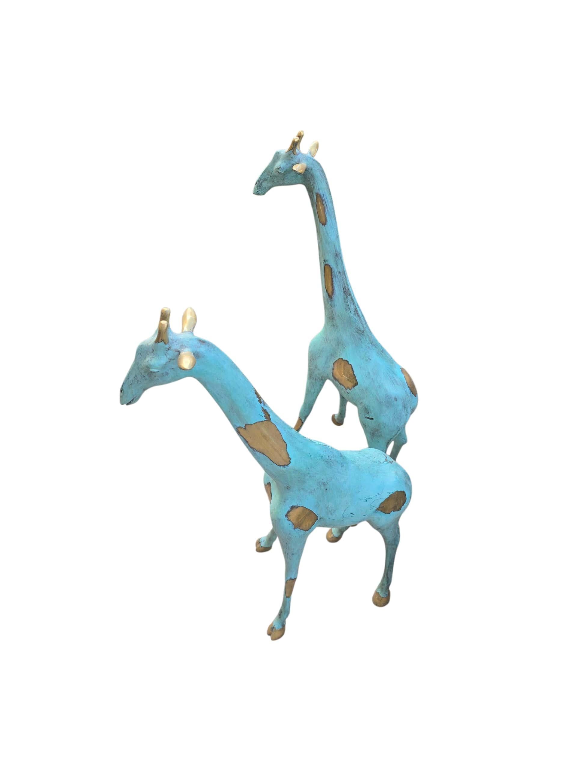 Coppia di sculture di giraffa in bronzo patinato, 20° secolo in vendita 3