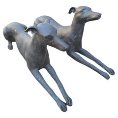 Pareja de esculturas de galgos en bronce patinado, Italia, década de 1970