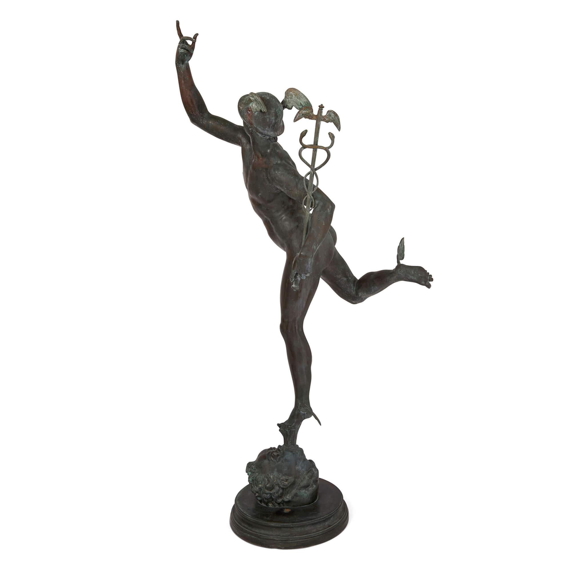 Coppia di sculture in bronzo patinato di Fortuna e Mercurio dopo Giambologna In condizioni buone in vendita a London, GB