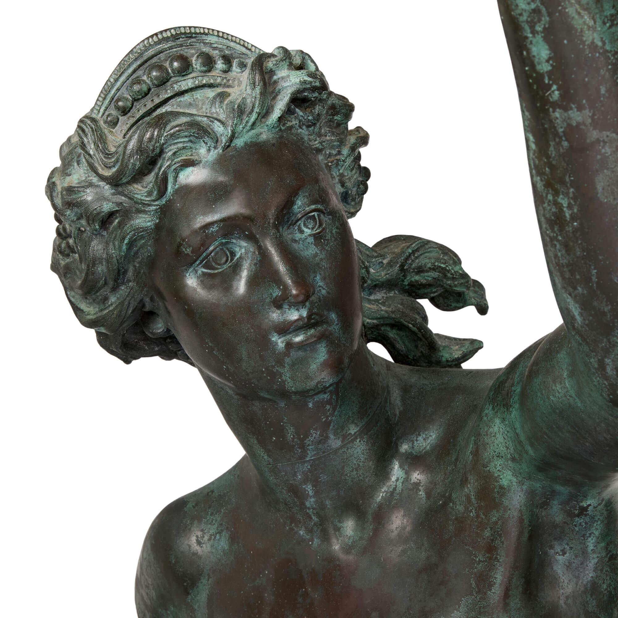 Bronzo Coppia di sculture in bronzo patinato di Fortuna e Mercurio dopo Giambologna in vendita