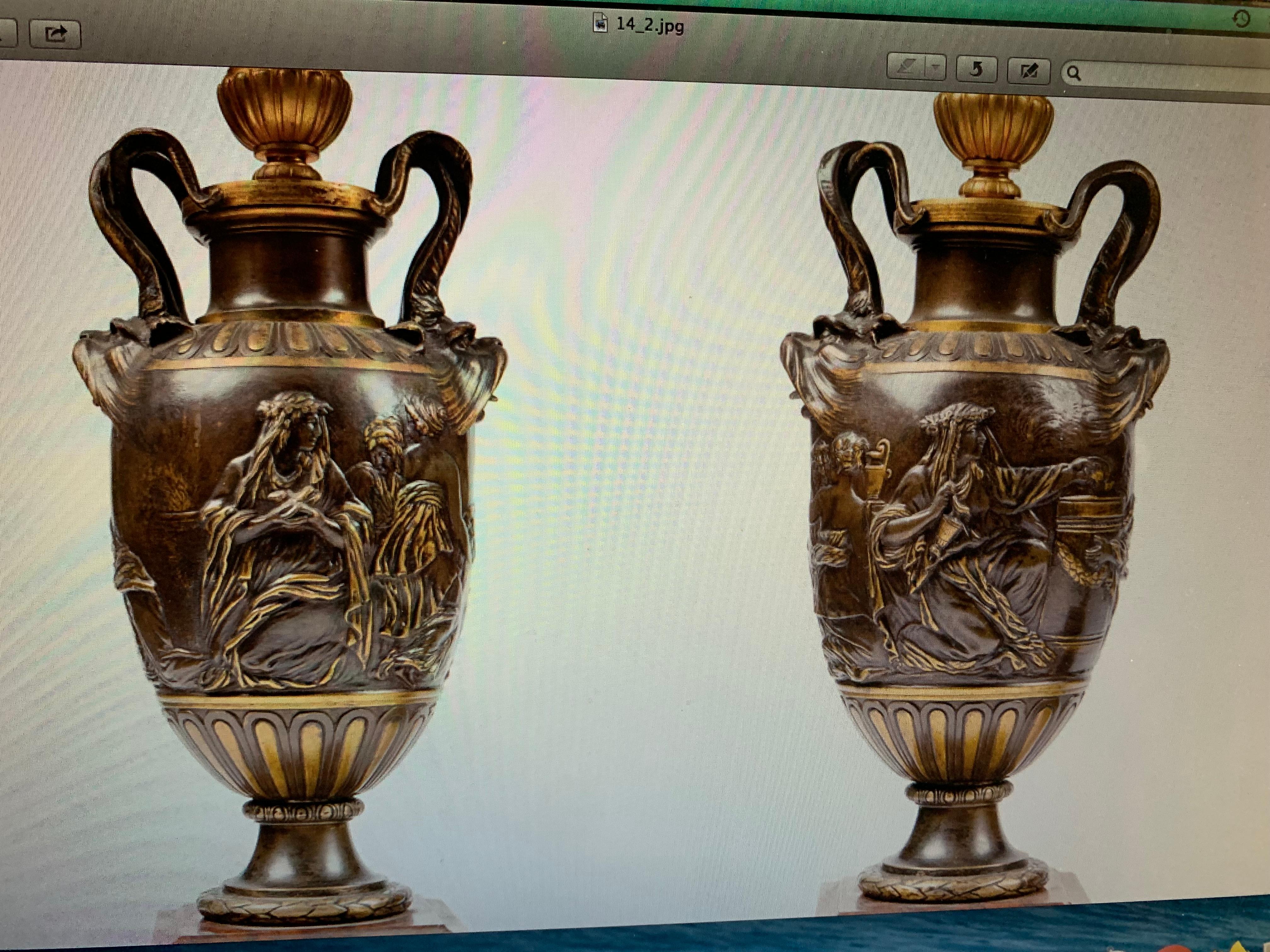 Paar Kandelaber mit sieben Leuchten aus patinierter Bronze von Barbedienne (Neoklassisch) im Angebot