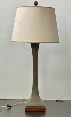 Coppia di lampade da tavolo in bronzo patinato, Stewart Ross James, Hansen Lighting Co.