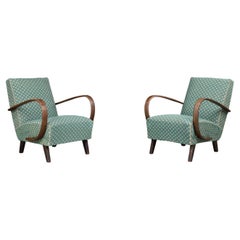 Pair of Patinated Jindřich Halabala H-227 Bentwood Armchairs, 1940s, CZ