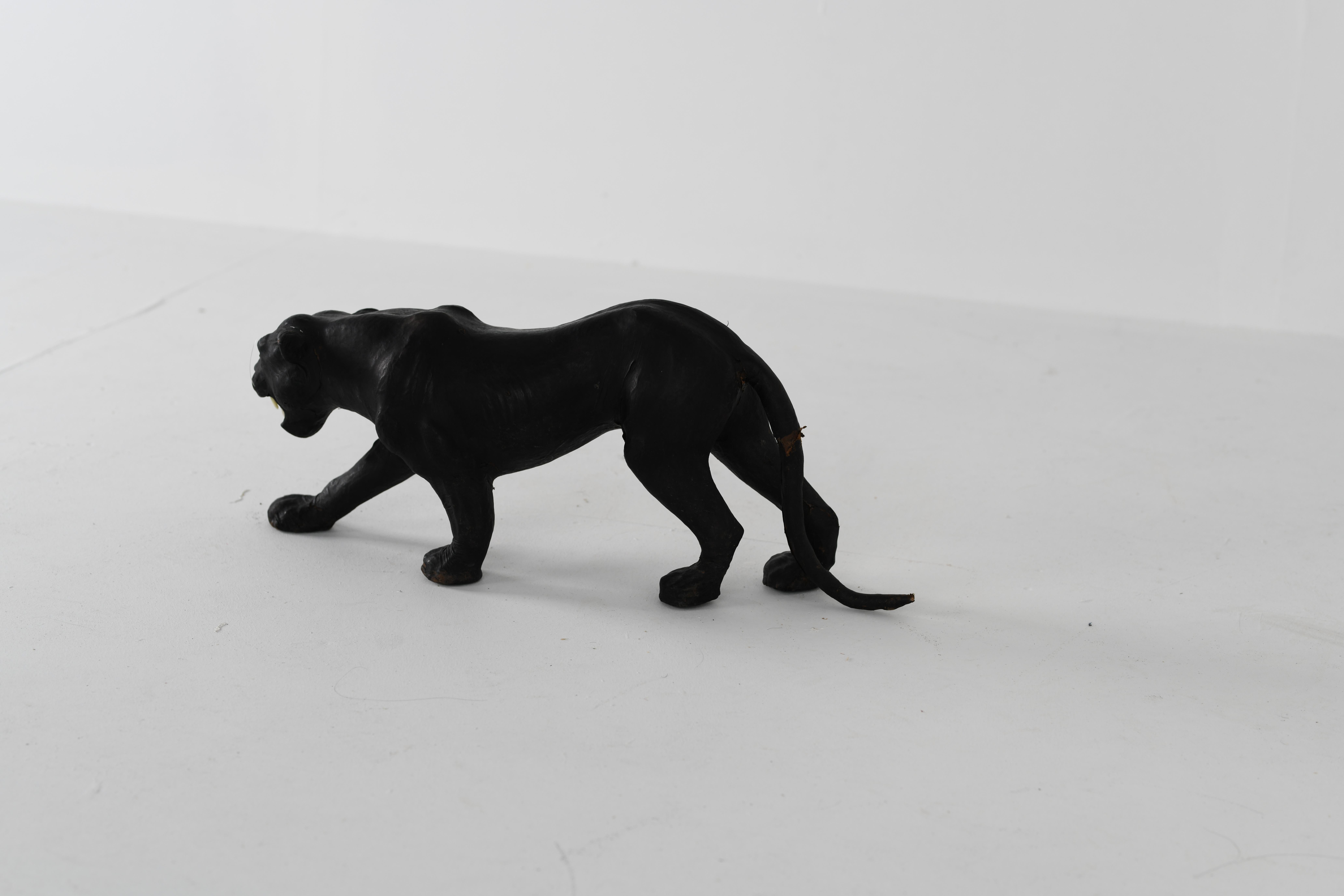 Pair of Patinated Leather Black Panthers, 1950s For Sale 5