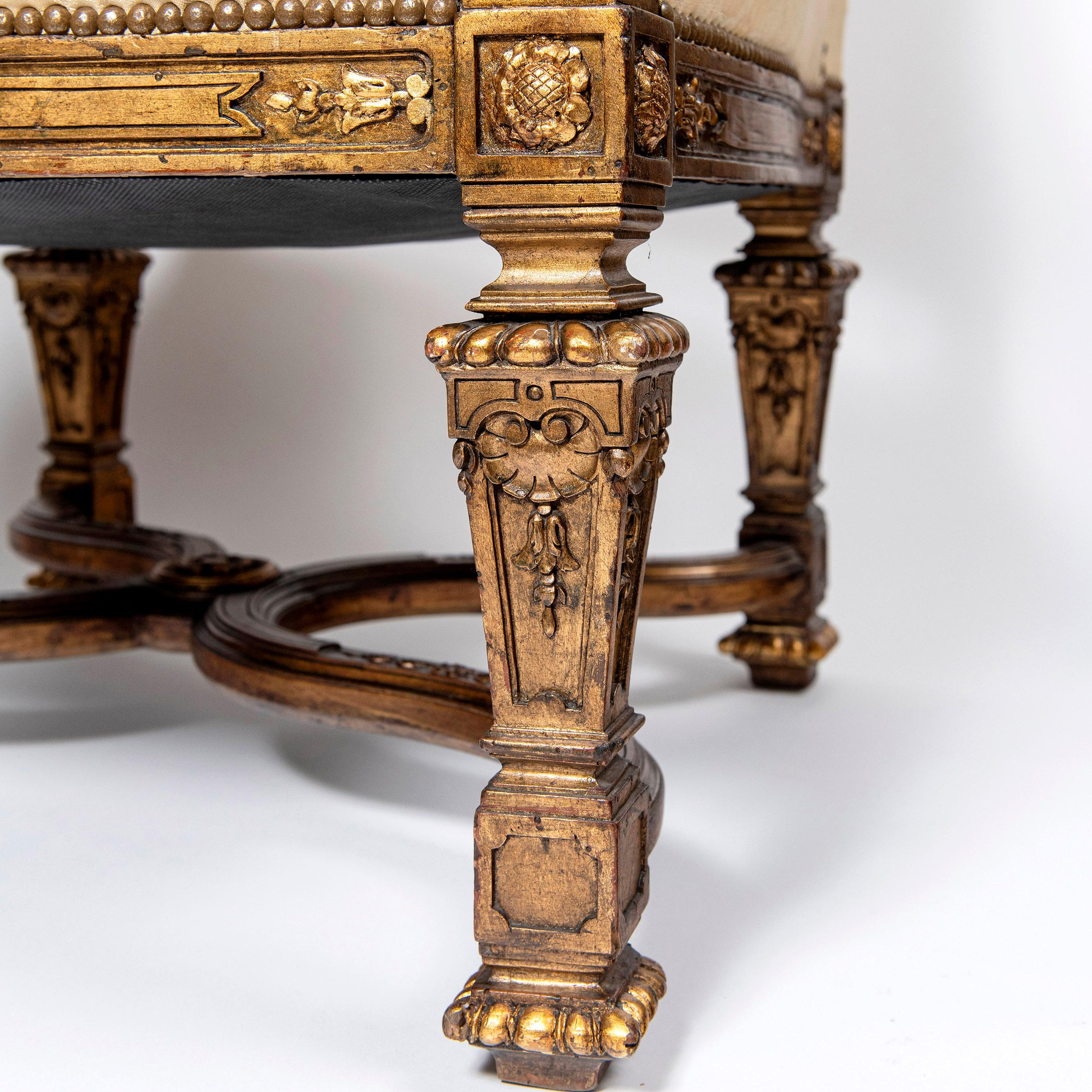 Sessel aus Holz und Blattgold von Maison Forest, Frankreich, Paar im Angebot 1
