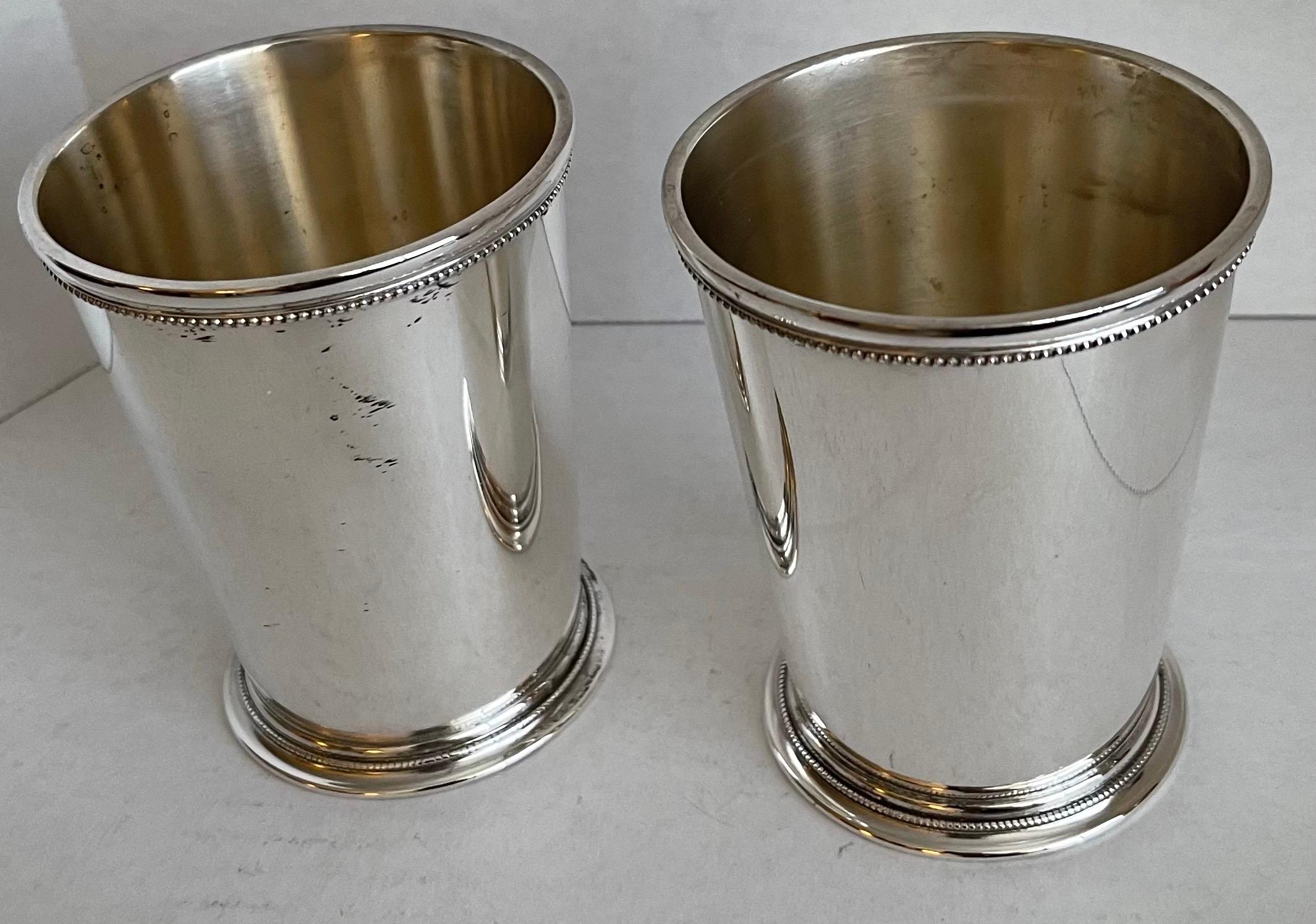 Silberne Julep-Tasse von Patrick Henry, Paar (Moderne) im Angebot