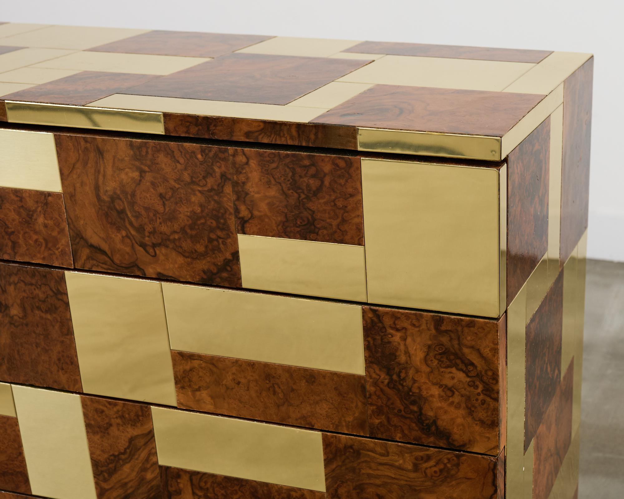 Coppia di armadietti in ottone in radica di Paul Evans firmati Cityscape in vendita 3