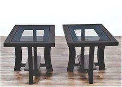 Paire de tables d'appoint en céramique noire de Paul Frankl.